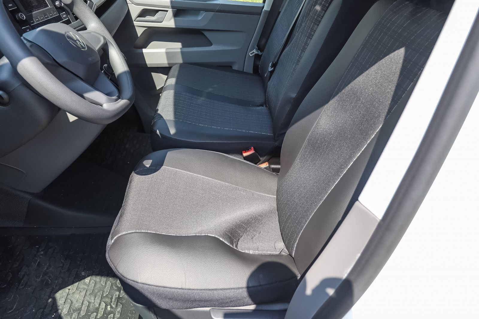 Volkswagen T6.1 Kasten 2.0 TDI Klima, Parkpilot, Mobiltelefon-Schnittstelle