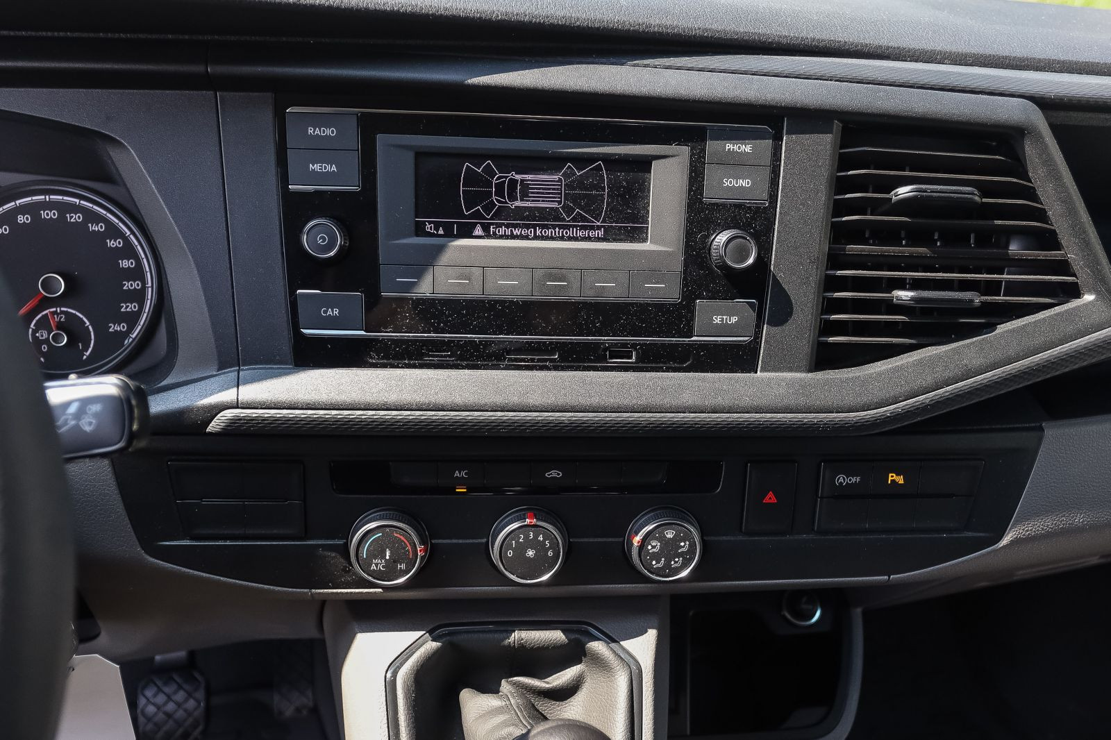 Volkswagen T6.1 Kasten 2.0 TDI Klima, Parkpilot, Mobiltelefon-Schnittstelle