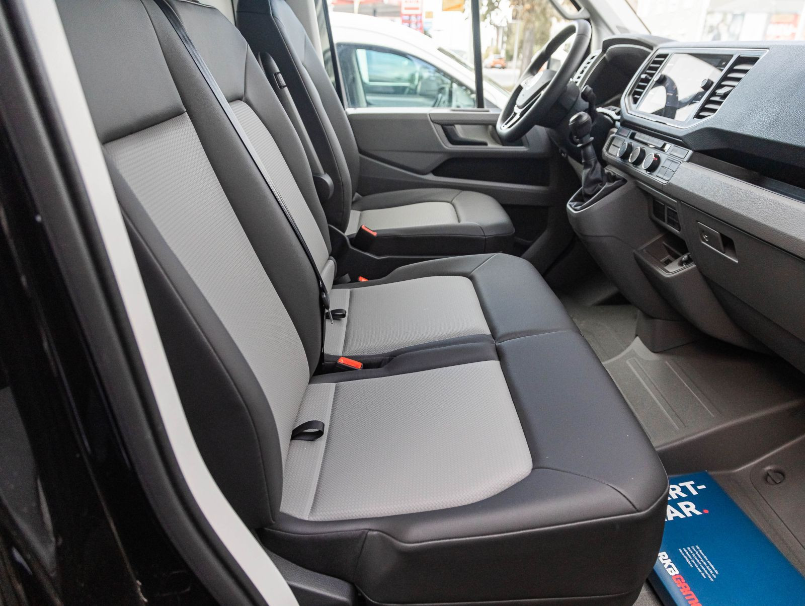 Volkswagen Crafter 35 Palfinger Koffer + Ladebordwand, Navi