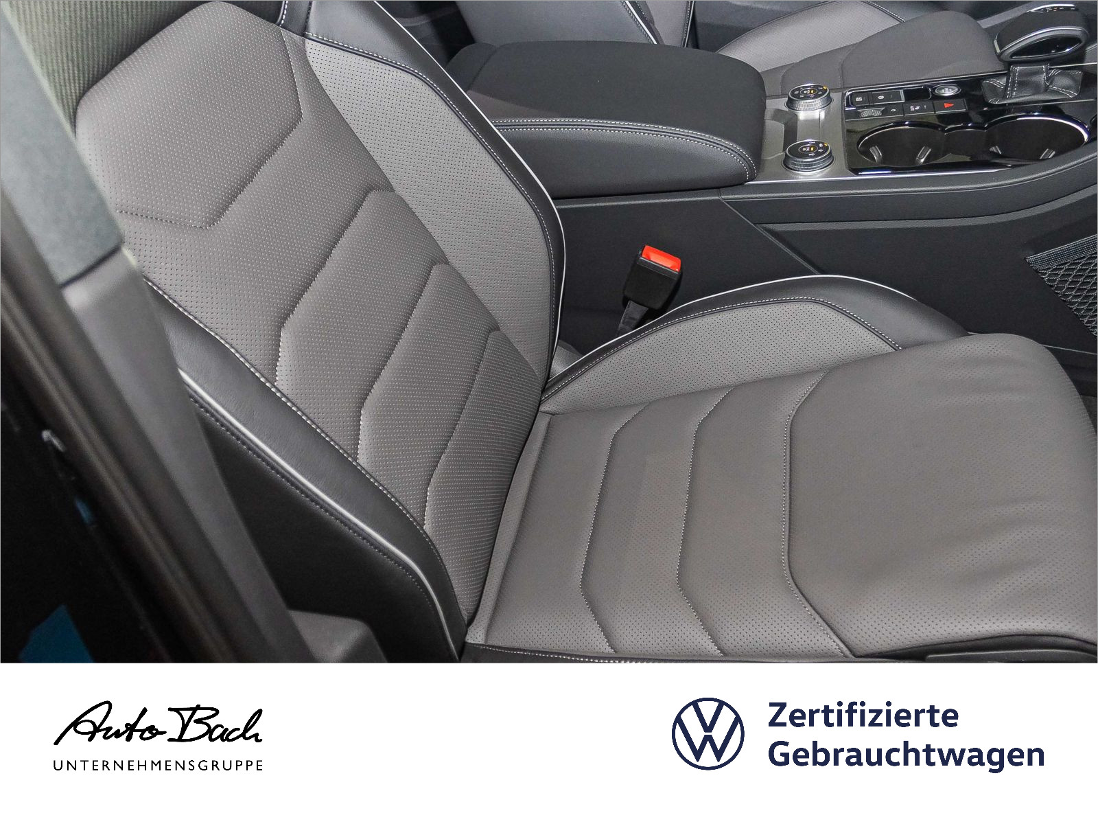Volkswagen Touareg 3.0 V6 TDI R-Line, Navi, LED, Panoramadach, Standheizung, Leder, AHK, ACC