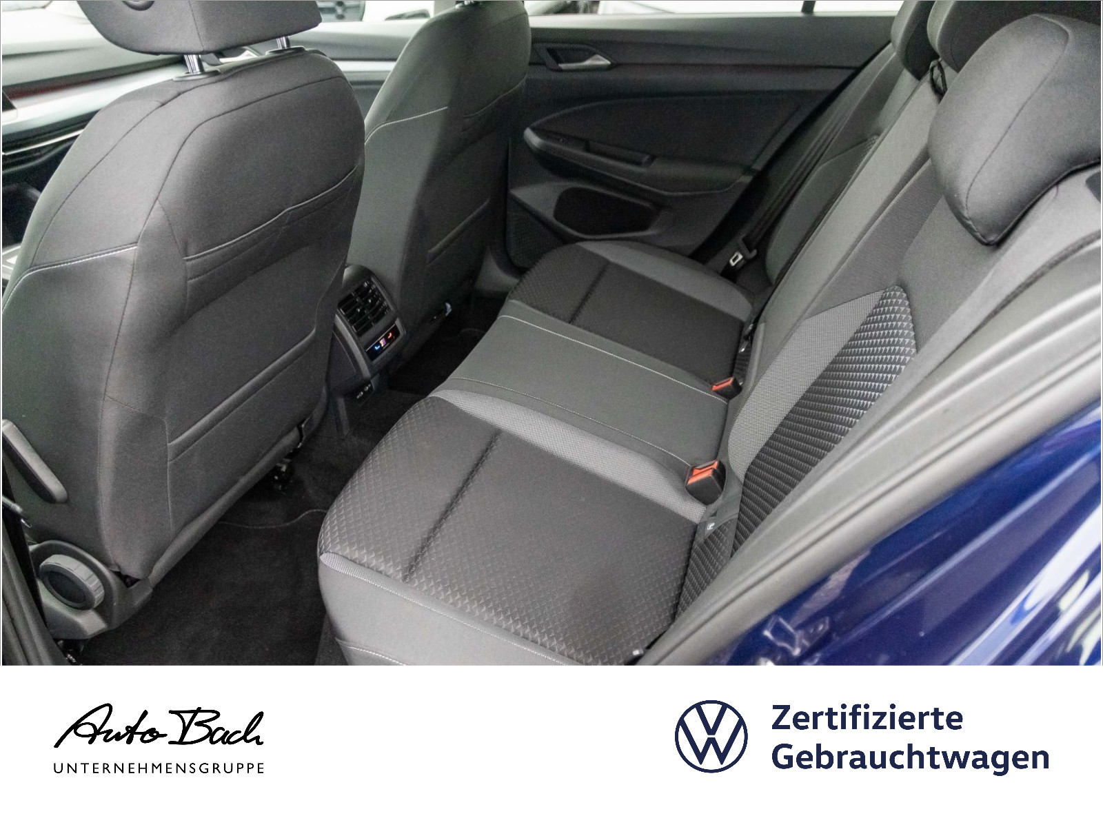 Volkswagen Golf VIII 1.5 eTSI "ACTIVE" DSG Navi LED ACC Digital Cockpit EPH AHK