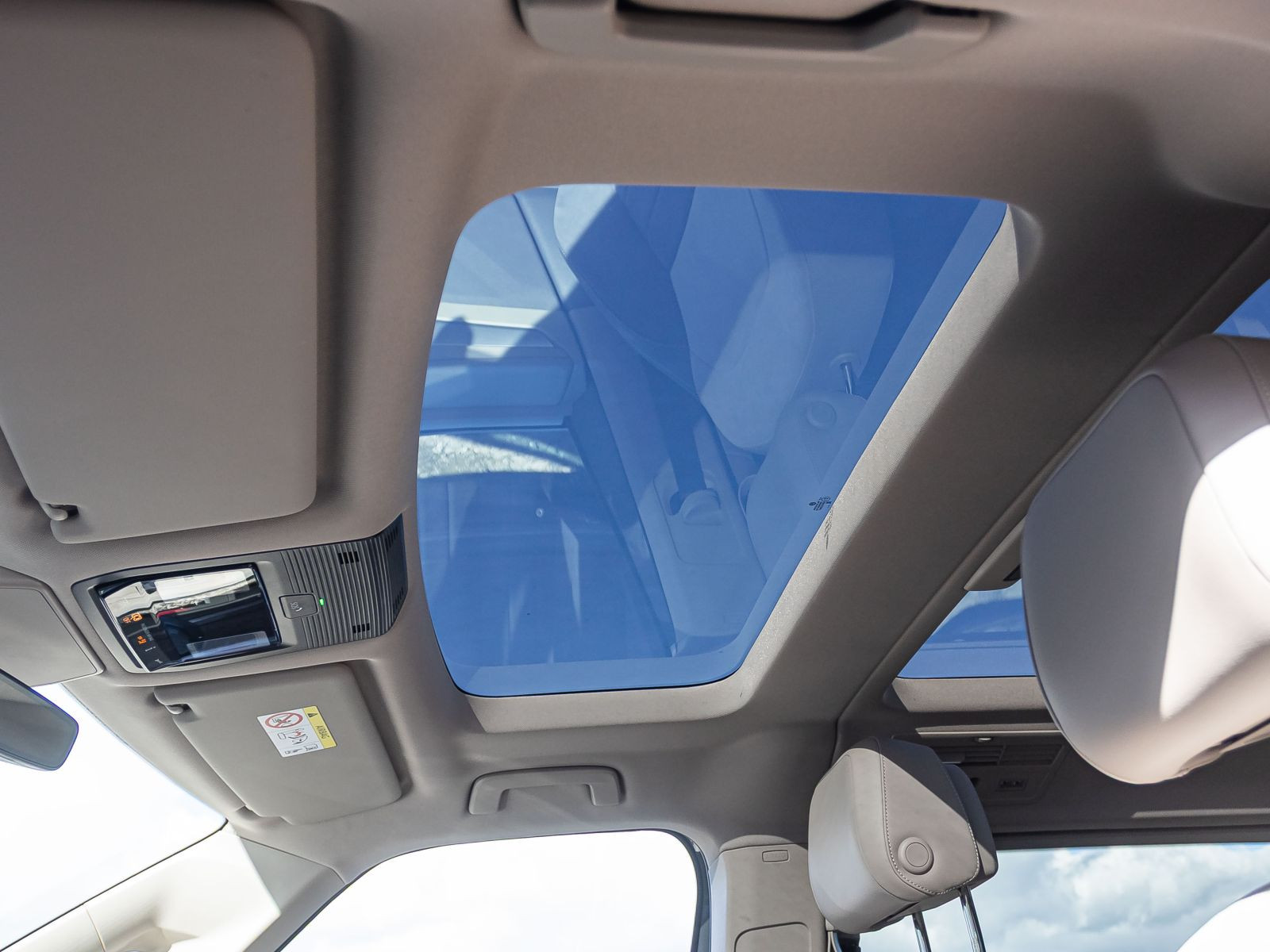 Volkswagen T7 Multivan 2.0 TDI Life Lang | Navi | DCC