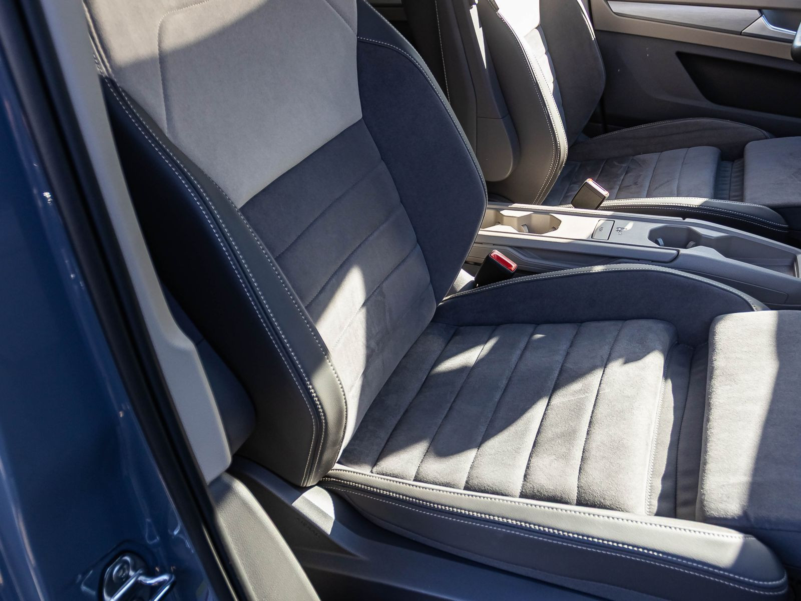 Volkswagen T7 Multivan 2.0 TDI Life Lang | Navi | DCC