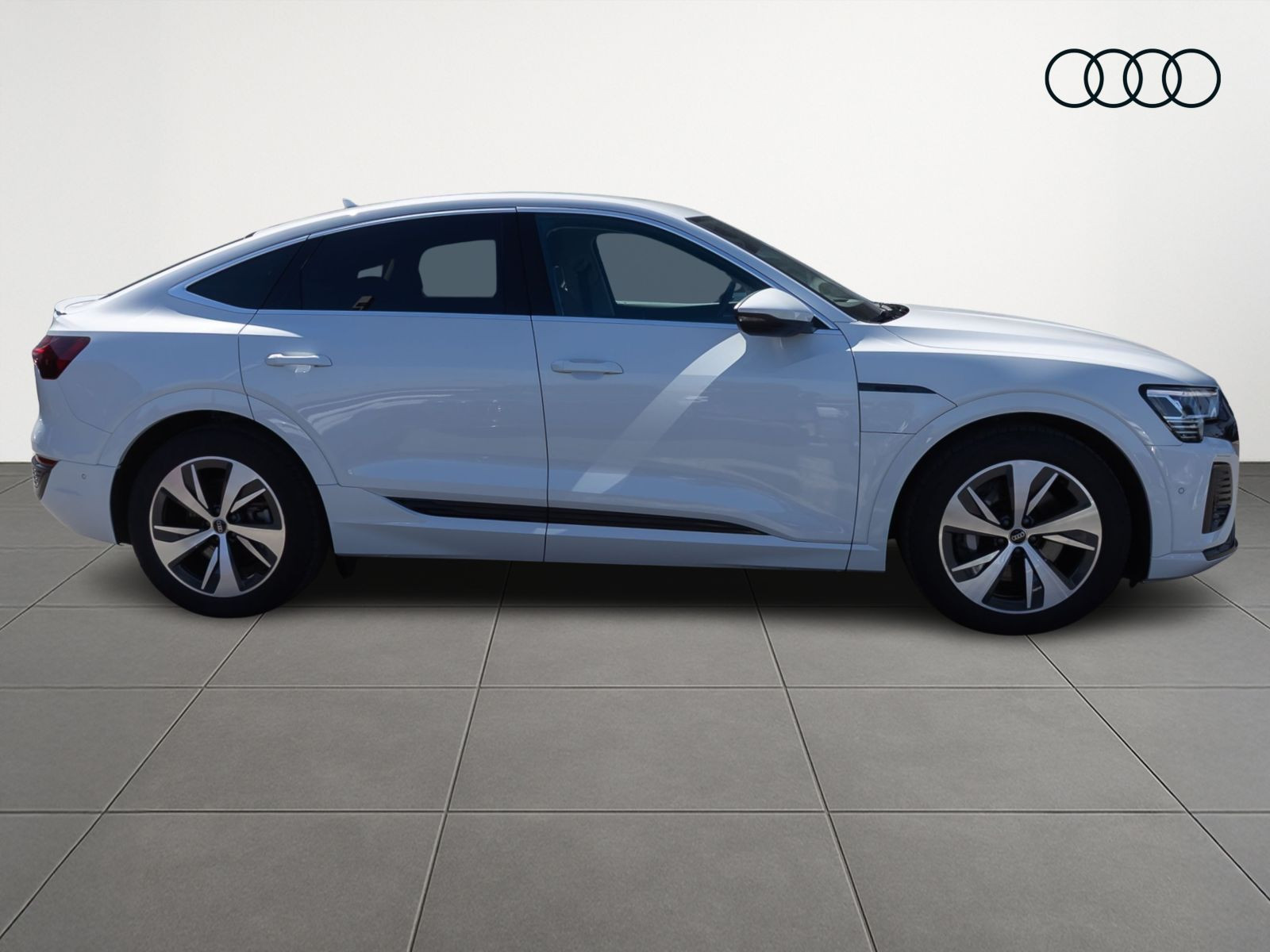 Audi Q8 Sportback S line 50 e-tron qu. Navi B&O Panorama