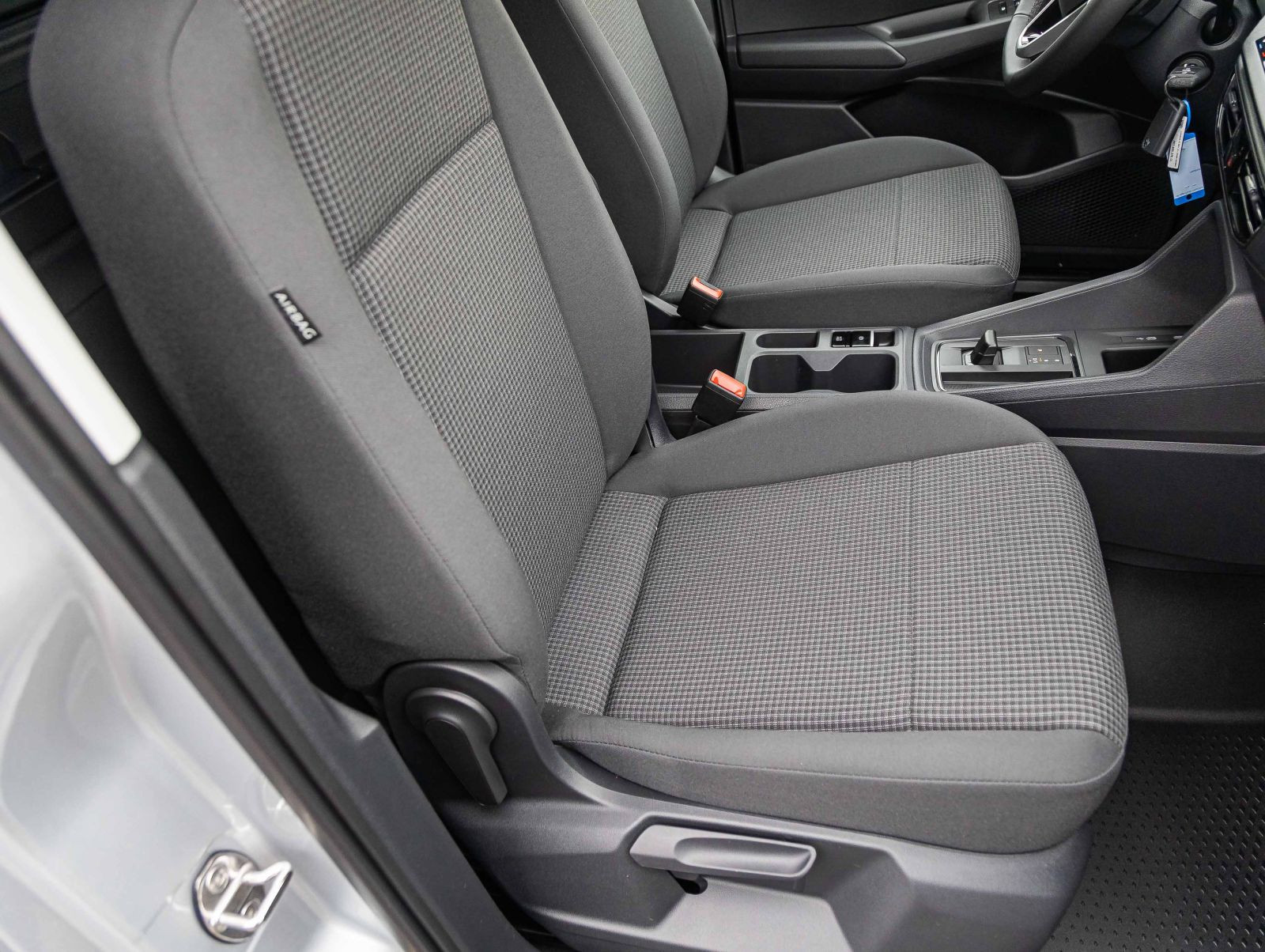 Volkswagen Caddy Cargo Maxi 2,0 l TDI | NAVI | LED | Vorb. AHK