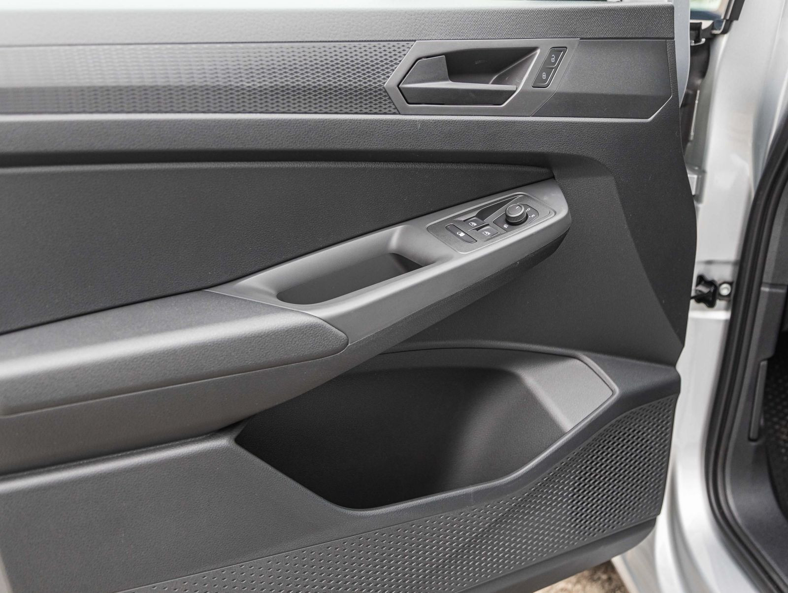 Volkswagen Caddy Cargo Maxi 2,0 l TDI | NAVI | LED | Vorb. AHK