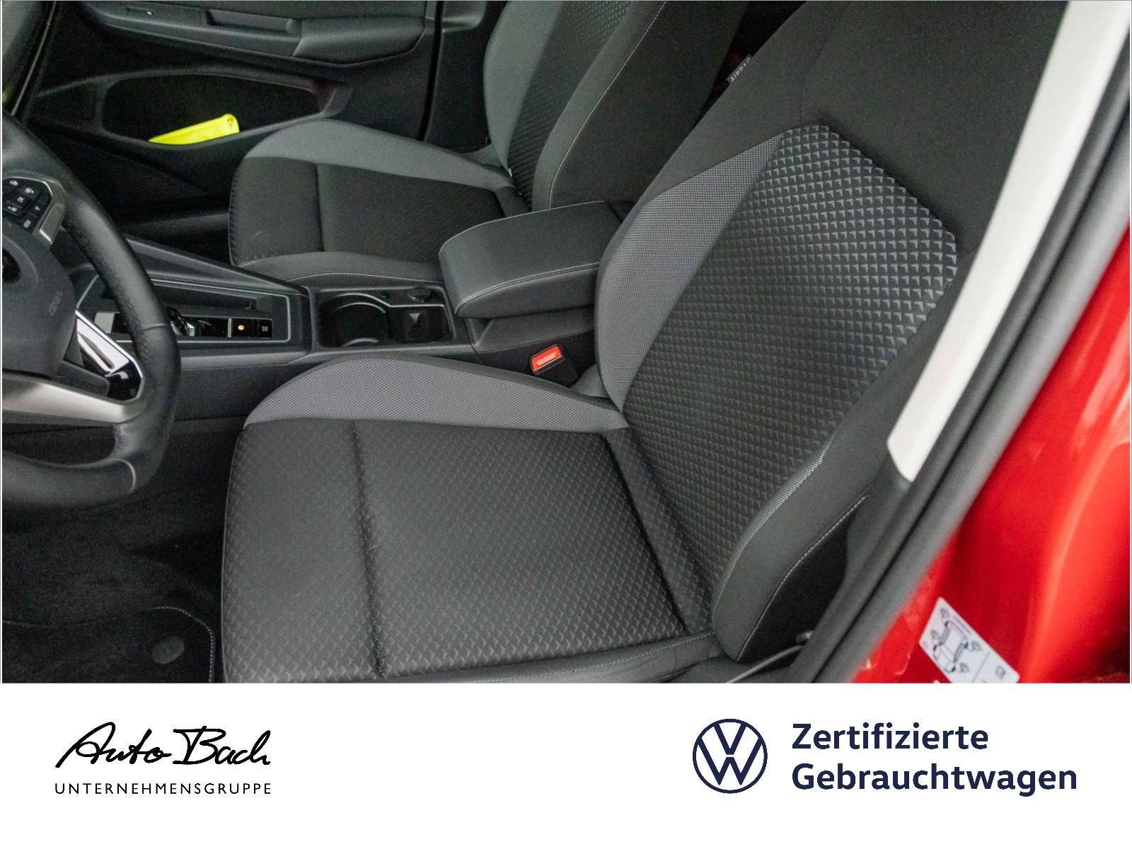 Volkswagen Golf VIII 1.5 eTSI "ACTIVE" DSG Navi LED Digital Cockpit ACC EPH AHK