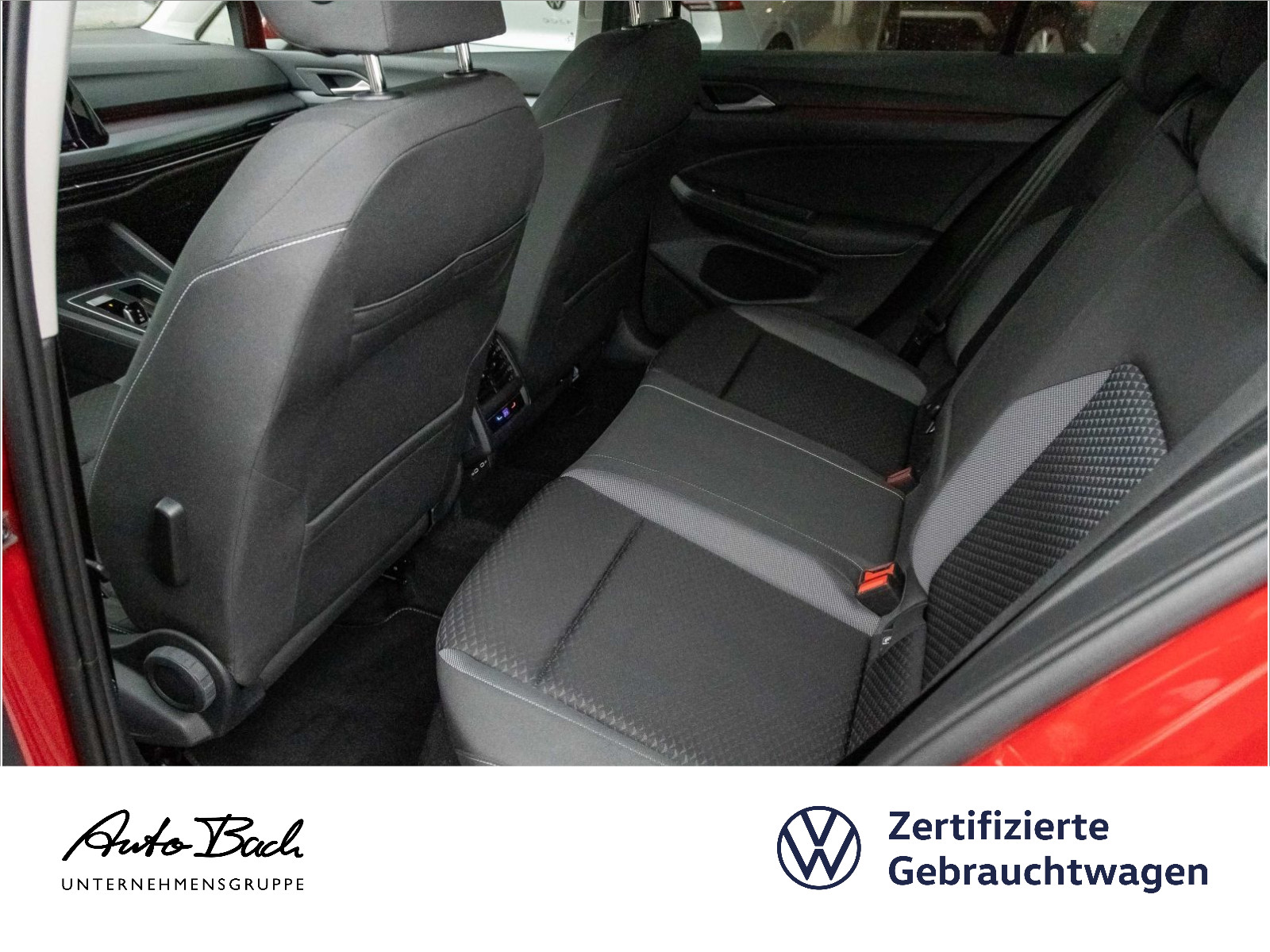 Volkswagen Golf VIII 1.5 eTSI "ACTIVE" DSG Navi LED Digital Cockpit ACC EPH AHK
