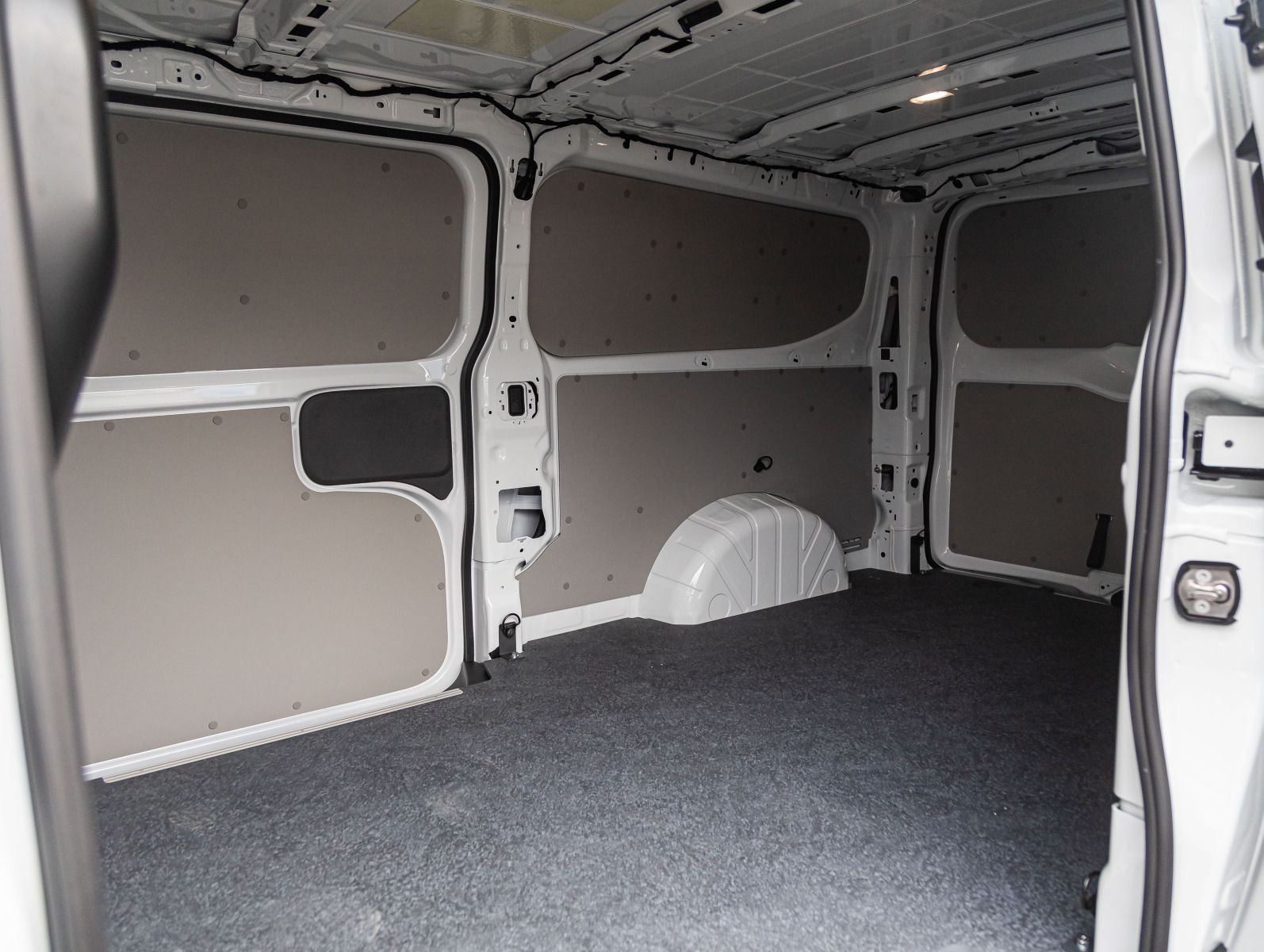 Volkswagen New Transporter Kasten 2.0TDI LR Navi CarPlay GRA AHK