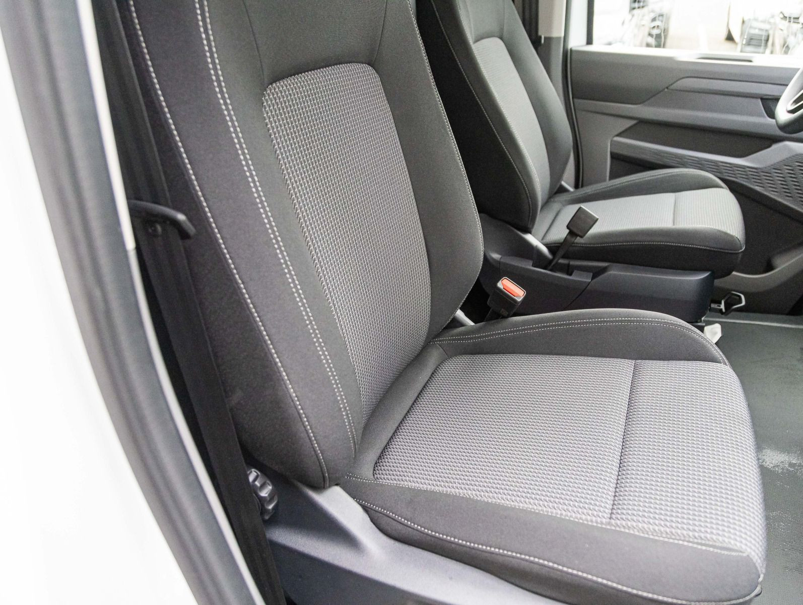 Volkswagen New Transporter Kasten 2.0TDI LR Navi CarPlay GRA AHK