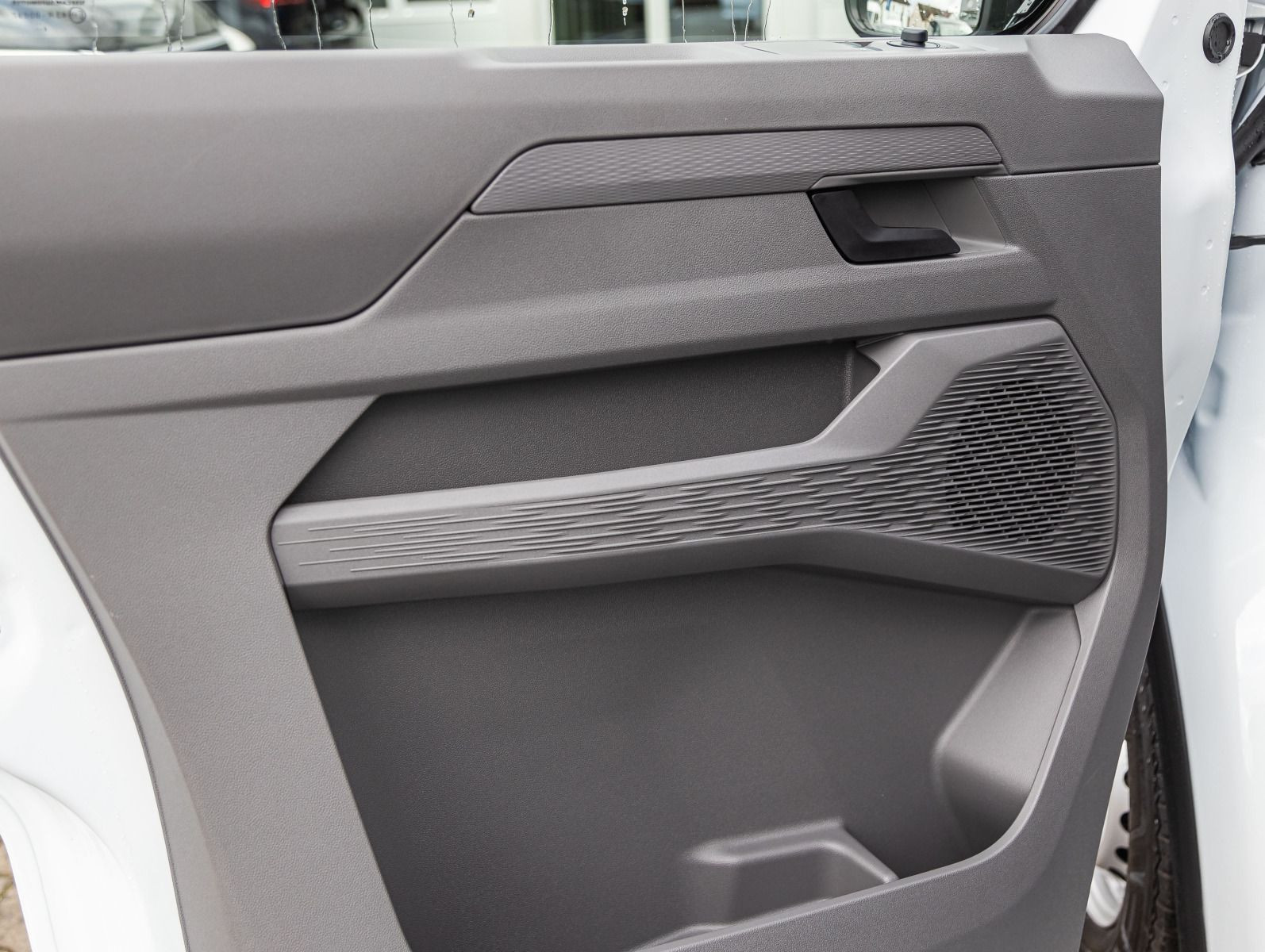 Volkswagen New Transporter Kasten 2.0TDI LR Navi CarPlay GRA AHK