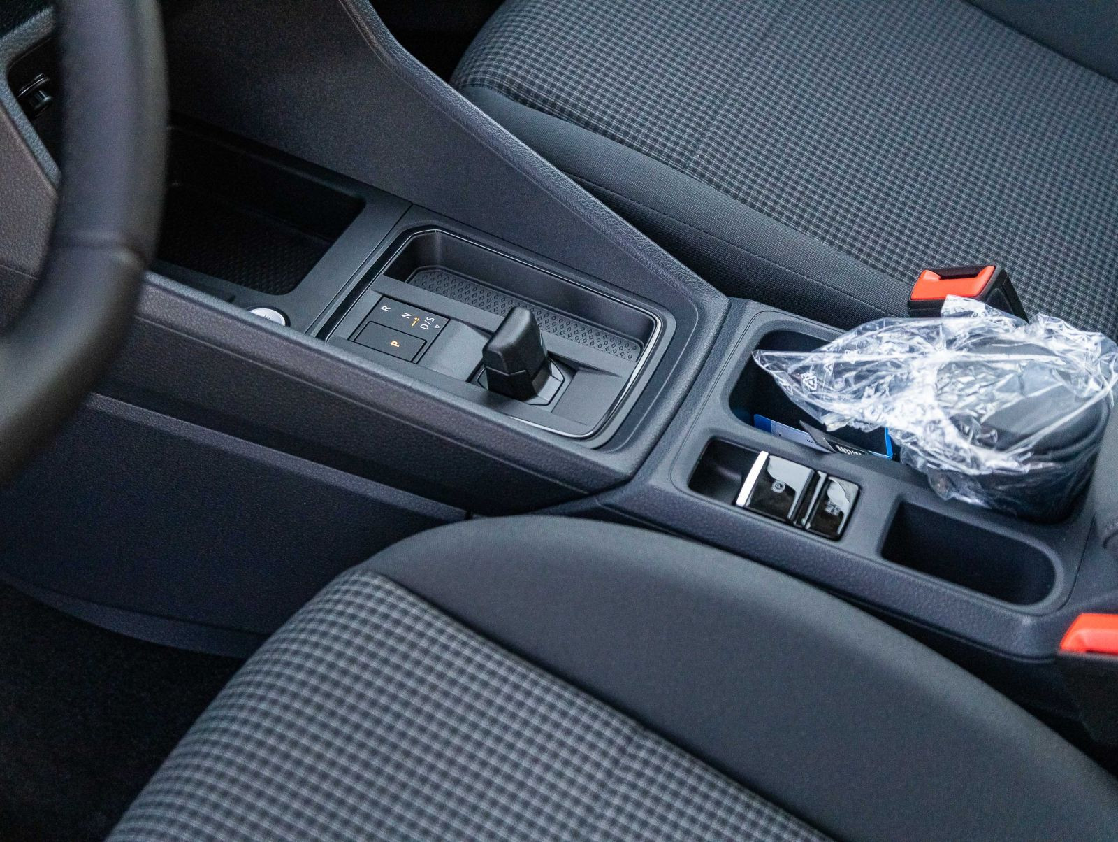 Volkswagen Caddy California 5-Sitzer 1,5 l TSI | NAVI | LED | Assistenzpaket