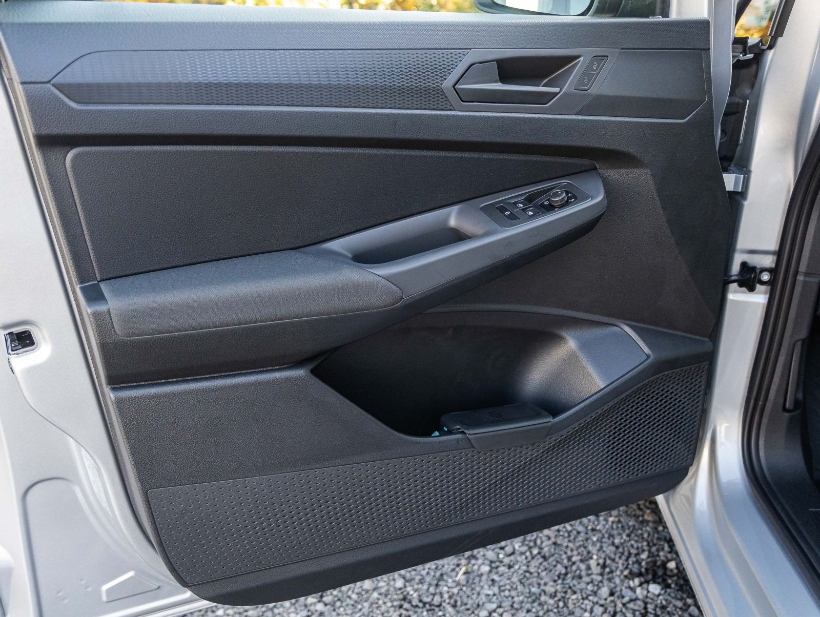 Volkswagen Caddy California 5-Sitzer 1,5 l TSI | NAVI | LED | Assistenzpaket