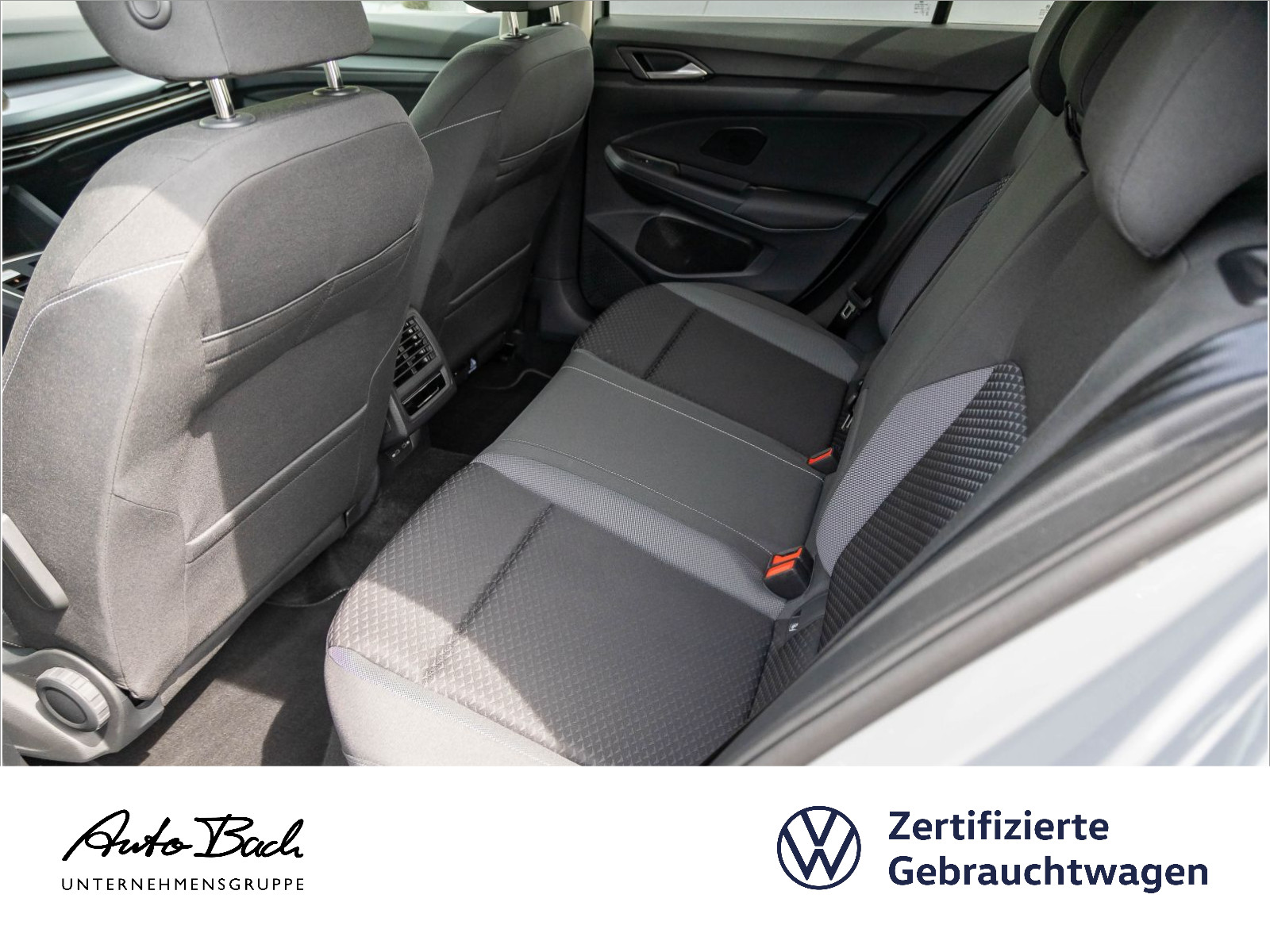 Volkswagen Golf VIII 1.5 eTSI "ACTIVE" DSG Navi LED Digital Cockpit ACC EPH