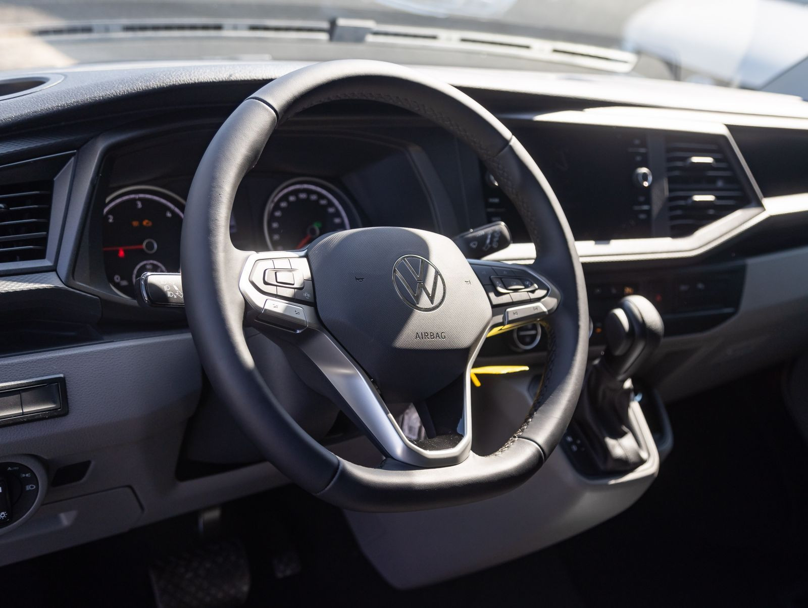 Volkswagen T6.1 Caravelle Comfortline 2.0 TDI DSG 8-Sitzer