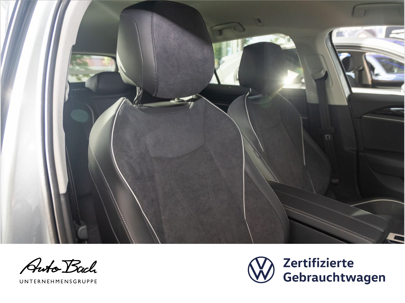 Volkswagen Passat Var. 2.0 TDI "Elegance" DSG Navi LED Digital Cockpit HuD ACC DCC EPH