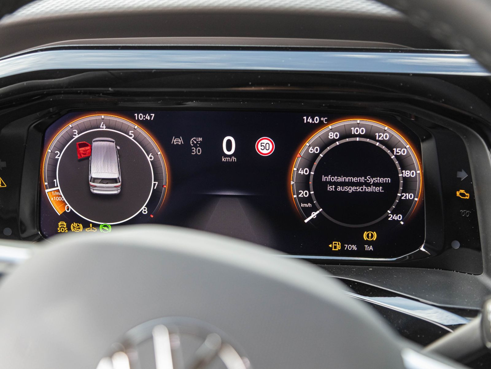 Volkswagen T7 Multivan Life 2.0 TSI Lang | AHK | Navi | IQ-Light