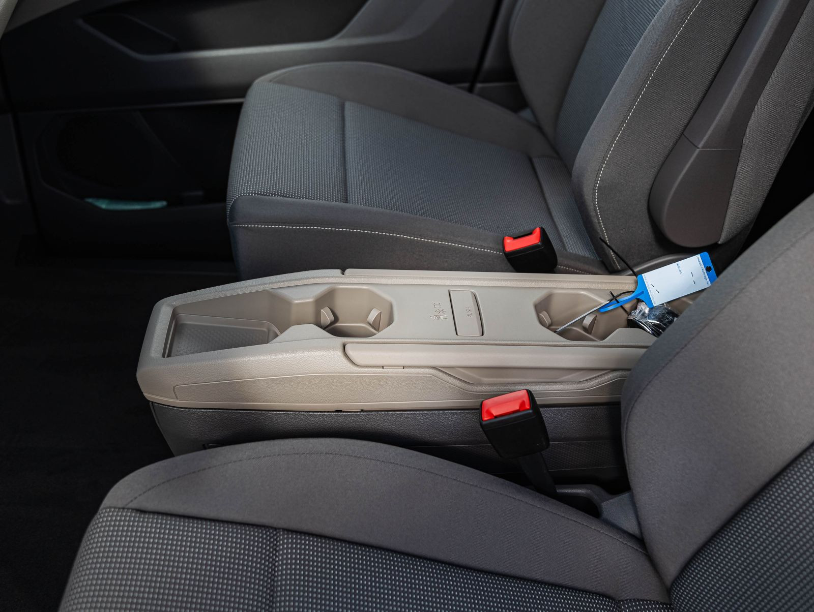 Volkswagen T7 Multivan Life 2.0 TSI Lang | AHK | Navi | IQ-Light