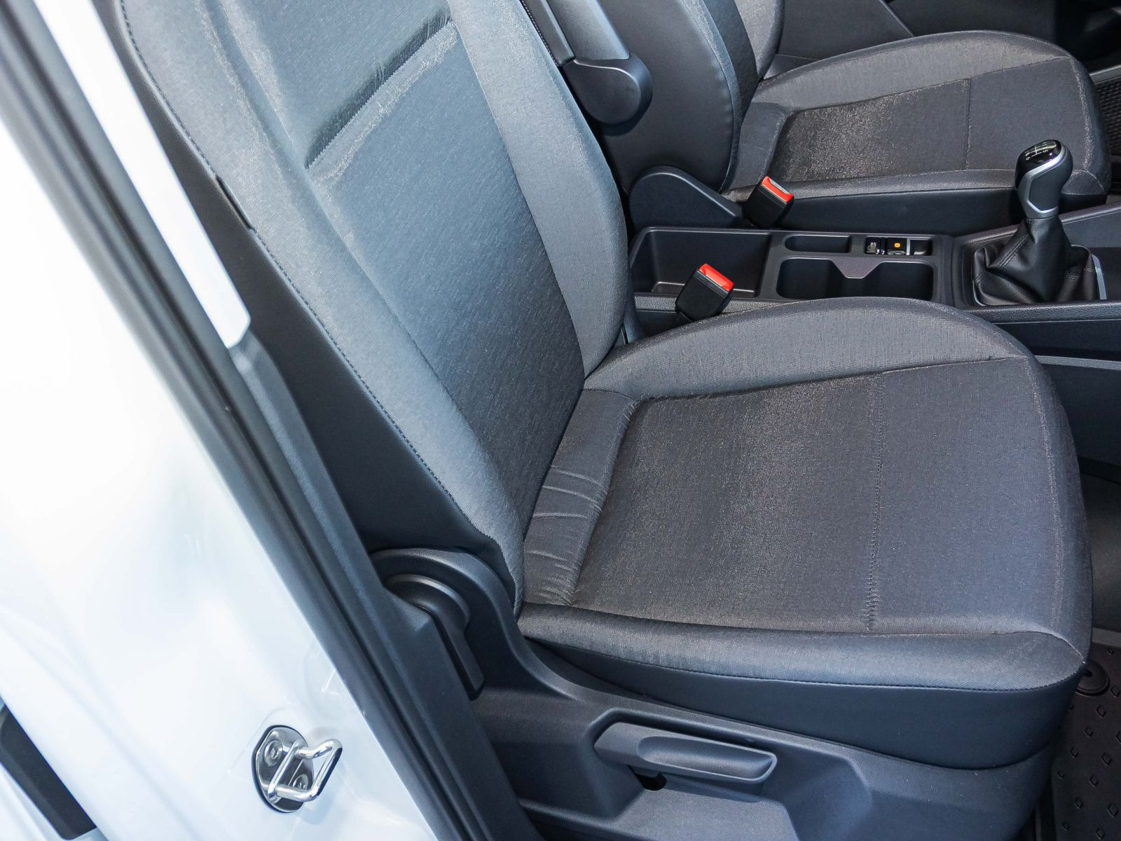 Volkswagen Caddy Cargo 2,0 l TDI 4MOTION | LED | Klima | Vor. AHK