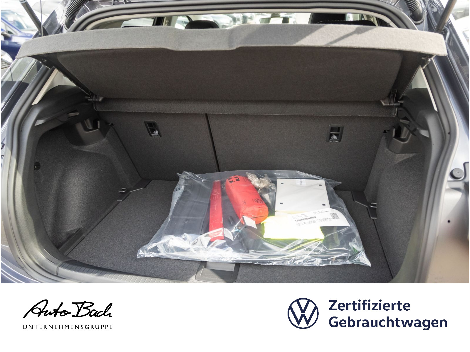 Volkswagen Polo 1.0 TSI "Style" DSG Navi LED Digital Cockpit Panorama ACC EPH AHK