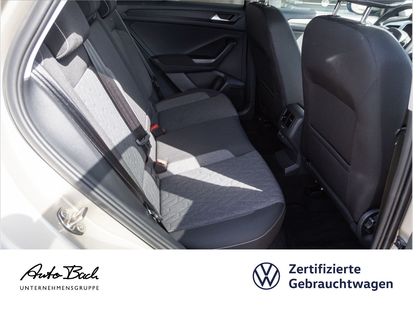 Volkswagen T-Roc 1.5 TSI "MOVE" DSG Navi LED Digital Cockpit ACC EPH DAB