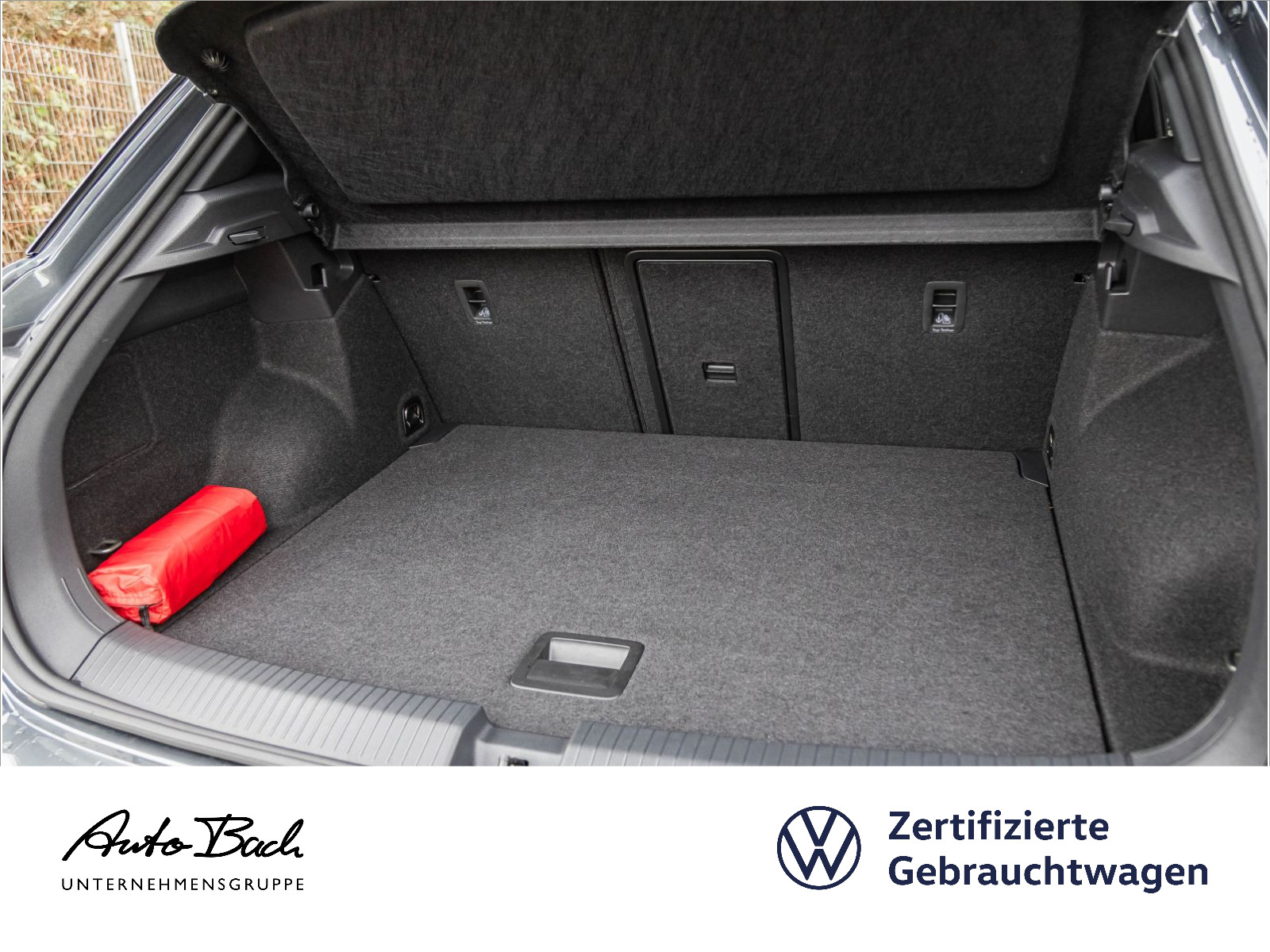 Volkswagen T-Roc 2.0 TSI "R-Line" 4M DSG Navi LED Standhzg Panorama Digital Cockpit ACC