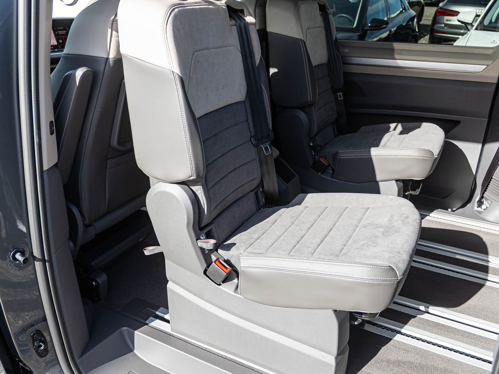 Volkswagen T7 Multivan 2.0 TDI  "Edition" Lang | Head-Up