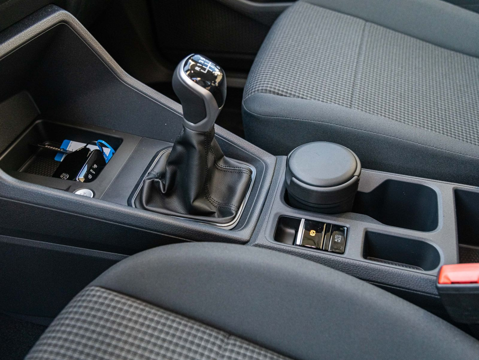 Volkswagen Caddy 2.0 TDI, Digital Cockpit Pro, Rückfahrkamera, Navi, AHK, Klima