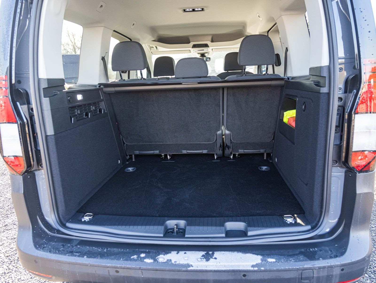 Volkswagen Caddy 2.0 TDI, Digital Cockpit Pro, Rückfahrkamera, Navi, AHK, Klima