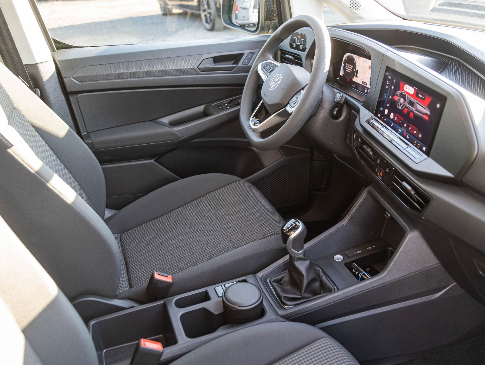 Volkswagen Caddy 2.0 TDI, Digital Cockpit Pro, Rückfahrkamera, Navi, AHK, Klima