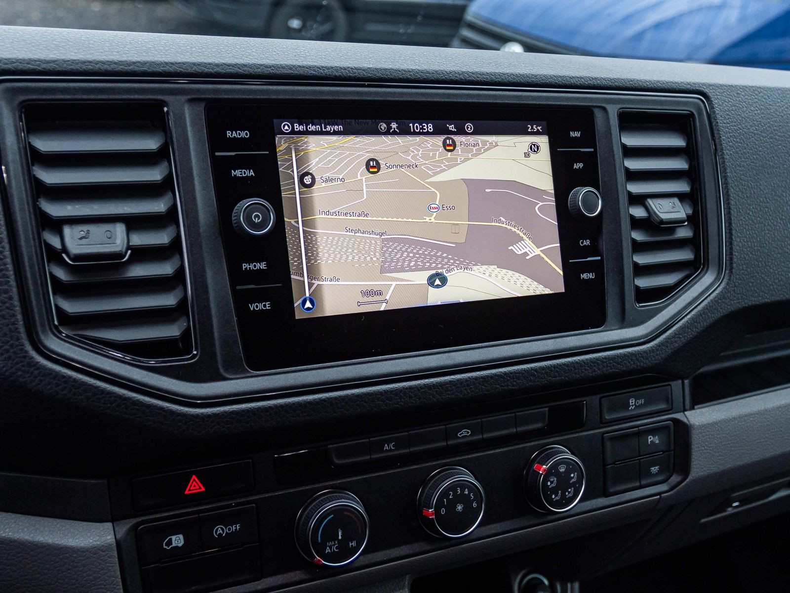 Volkswagen Crafter Kasten 2.0 TDI MR Navi LED GRA EPH DAB AHK