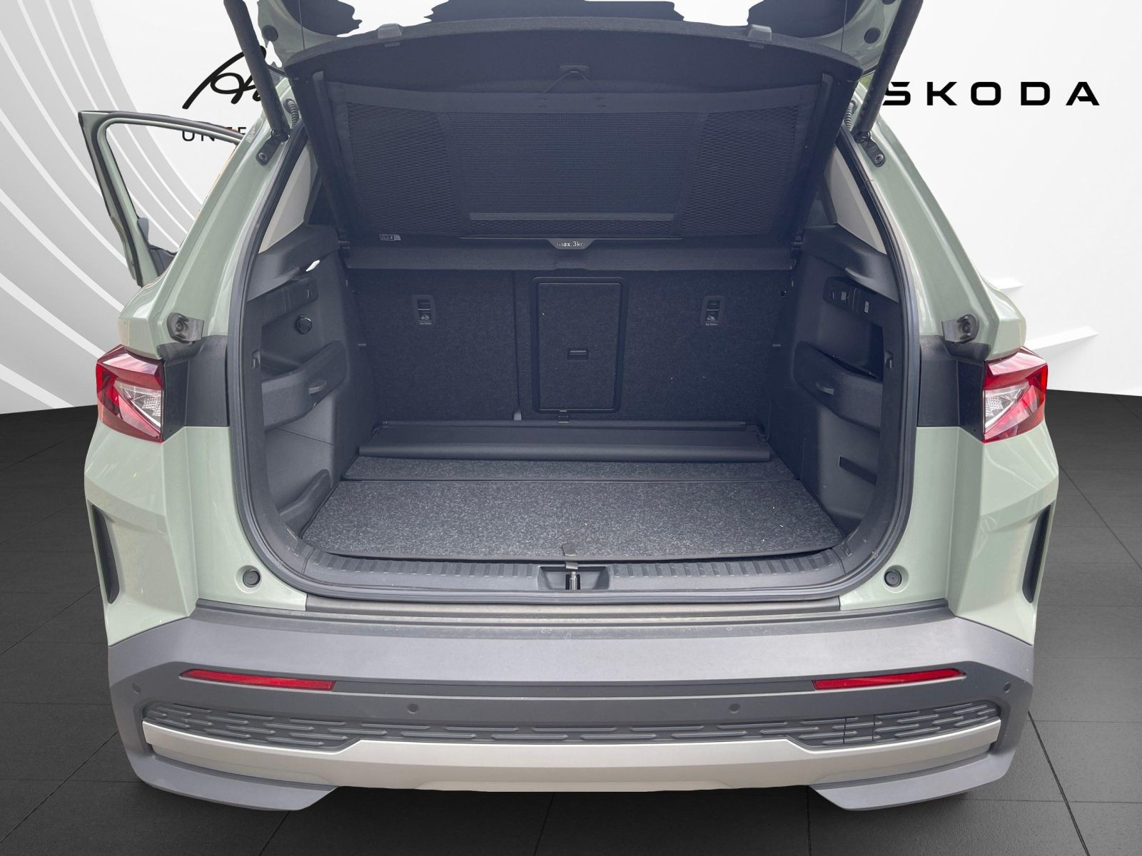 Skoda Elroq 85 Navi LED Standhzg Standklima HuD AHK