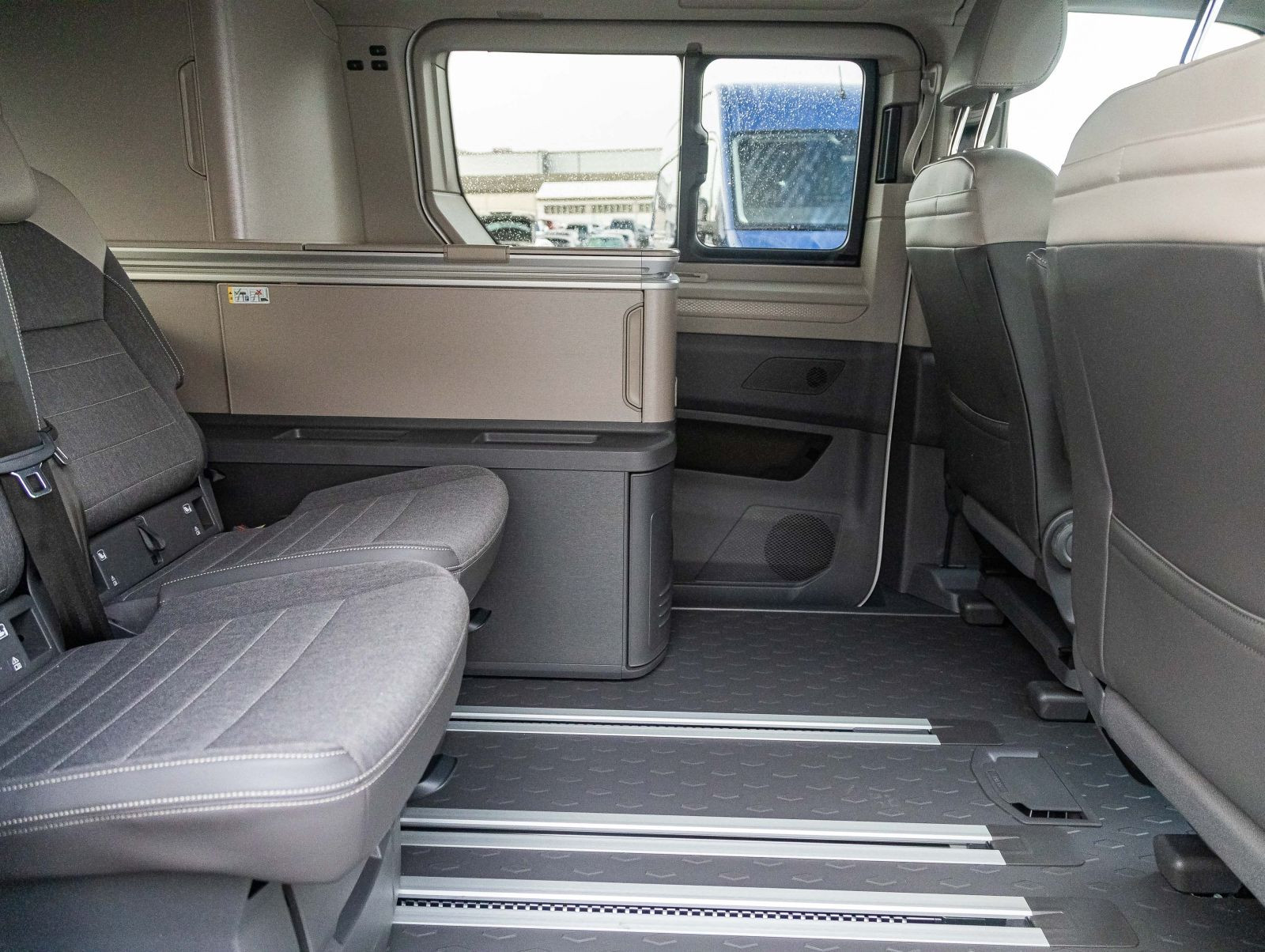 Volkswagen California Coast | AHK  anklappbar | Navi