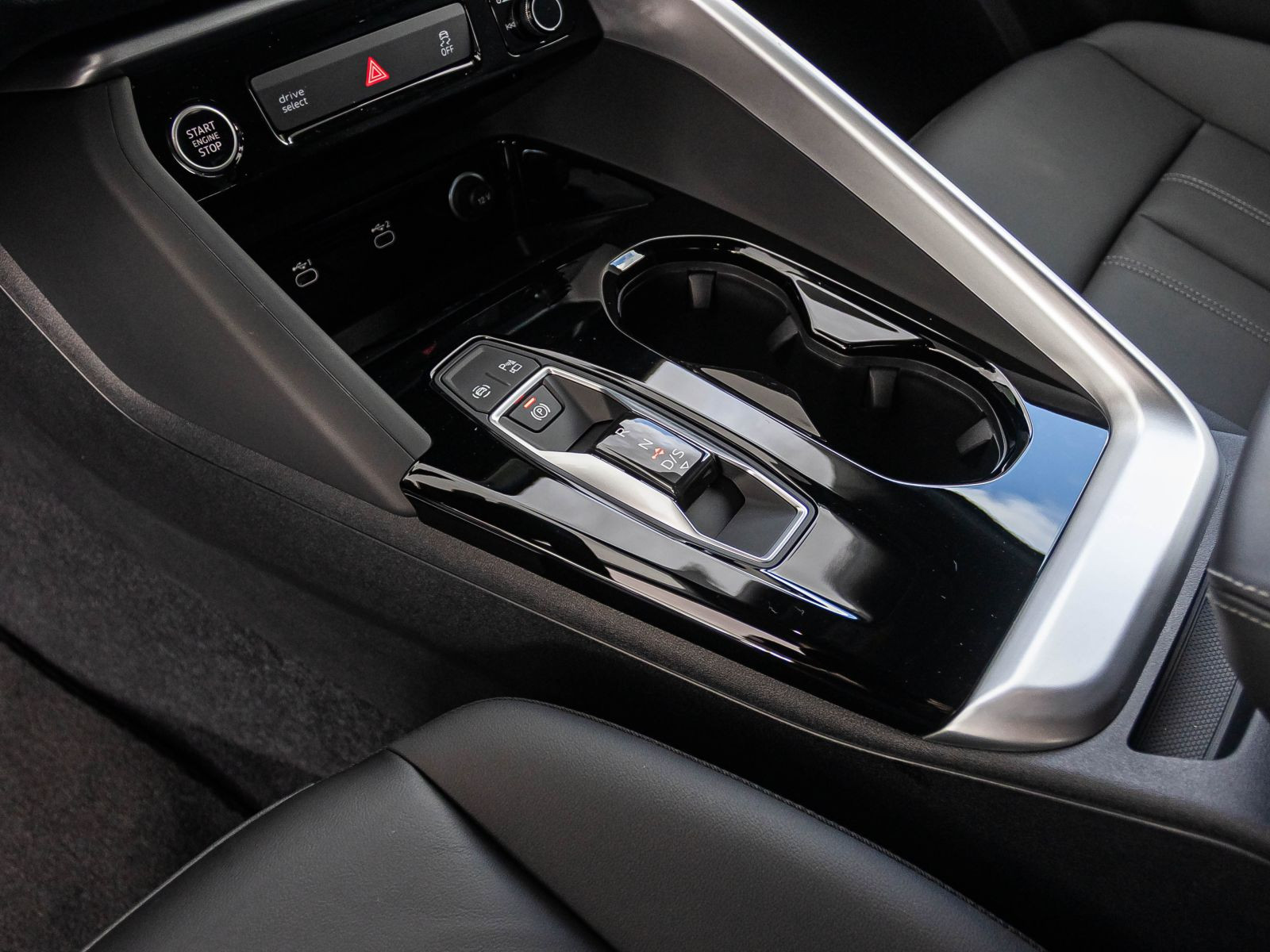 Audi Q5  TFSI 204PS  20" TECH-Paket Mildhybrid