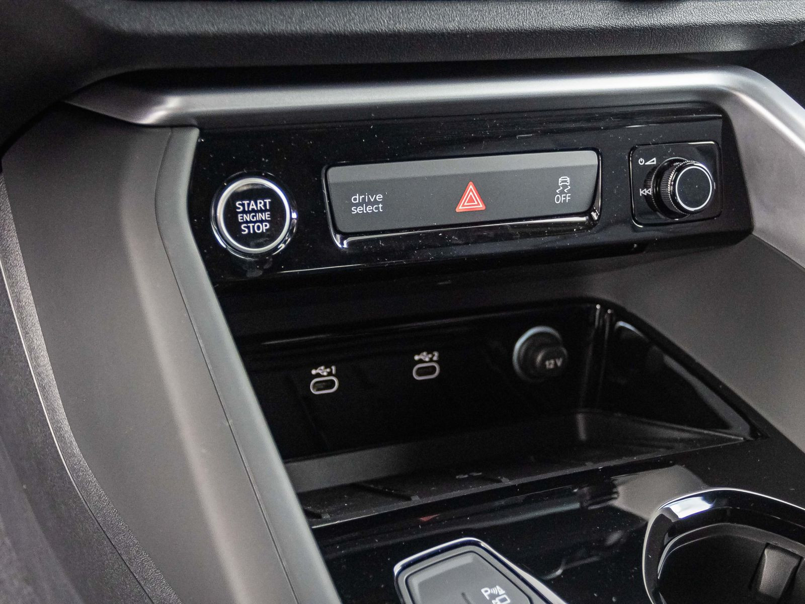 Audi Q5  TFSI 204PS  20" TECH-Paket Mildhybrid