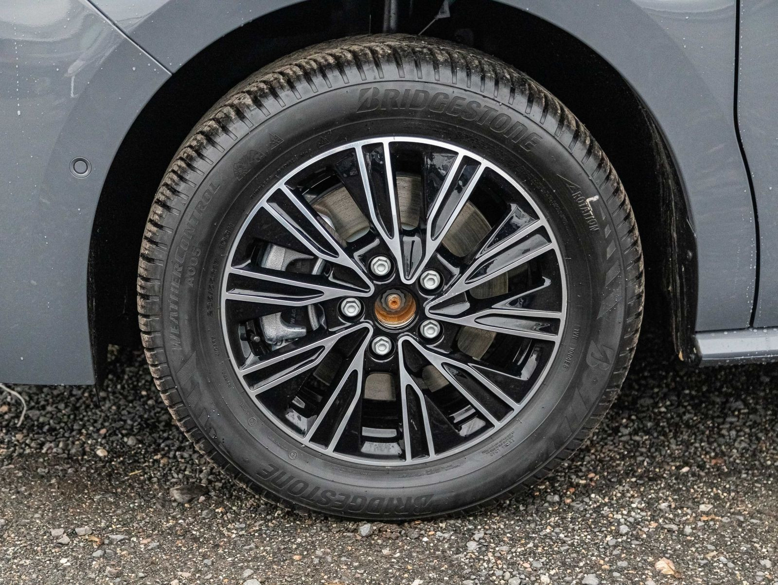 Volkswagen T7 Multivan Life 2.0 TDI Lang | Digi-Cocpit Pro