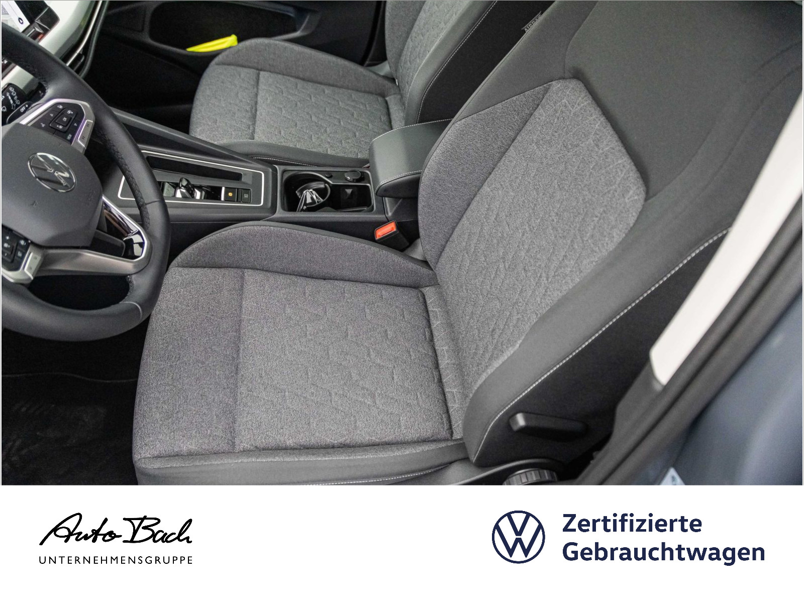 Volkswagen Golf VIII Variant 1.5 eTSI "MOVE" DSG Navi LED Standhzg Digital Cockpit ACC EPH