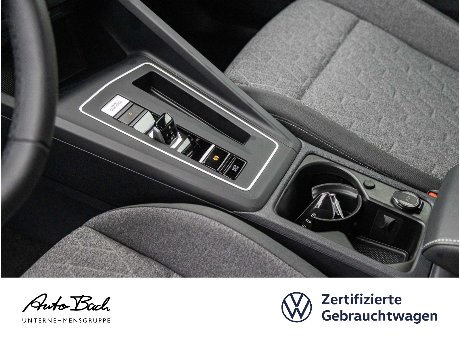 Volkswagen Golf VIII Variant 1.5 eTSI "MOVE" DSG Navi LED Standhzg Digital Cockpit ACC EPH