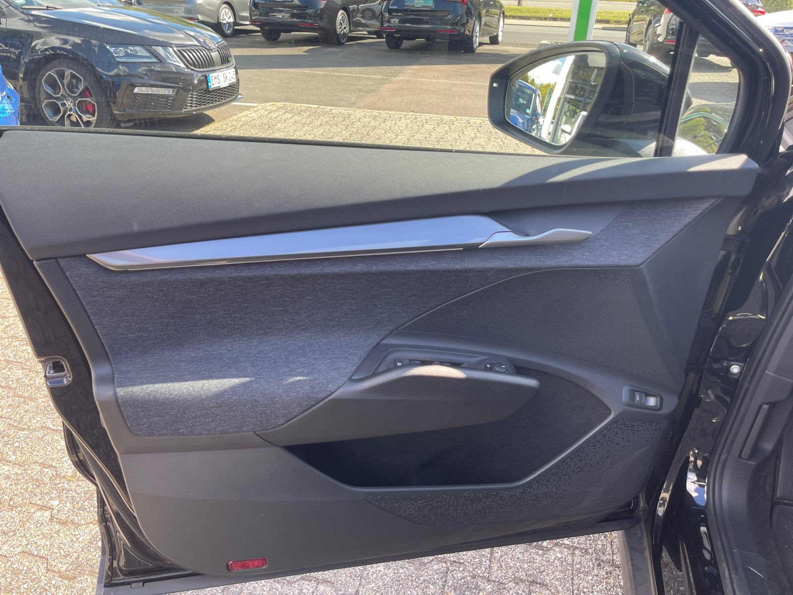 Skoda Elroq Navi LED Standhzg Standklima ACC EPH AHK