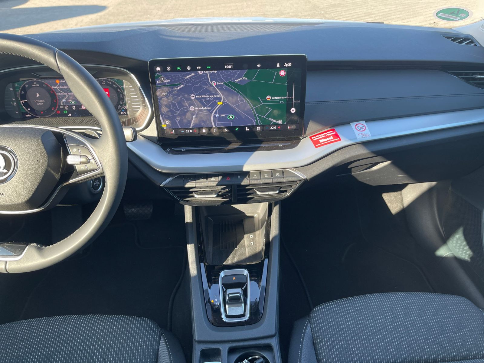 Skoda Octavia Combi 2.0 TDI Selection DSG Navi LED ACC