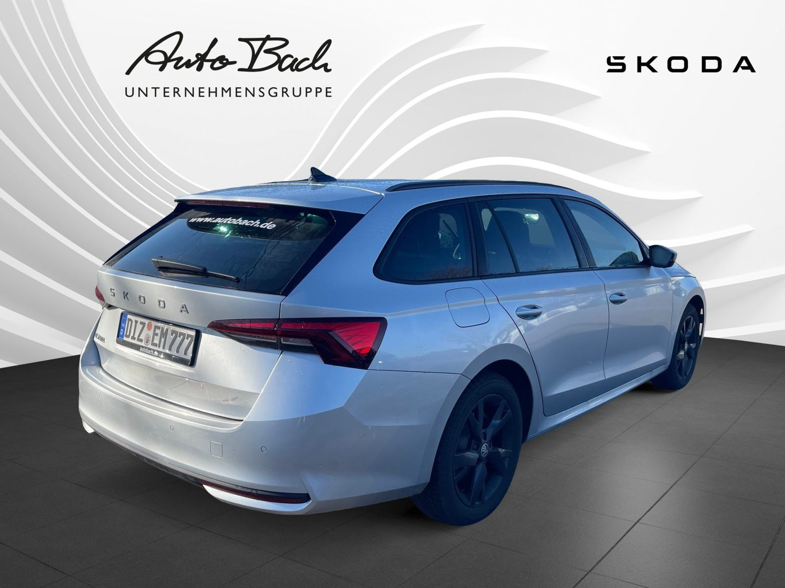 Skoda Octavia Combi 2.0 TDI Selection DSG Navi LED ACC