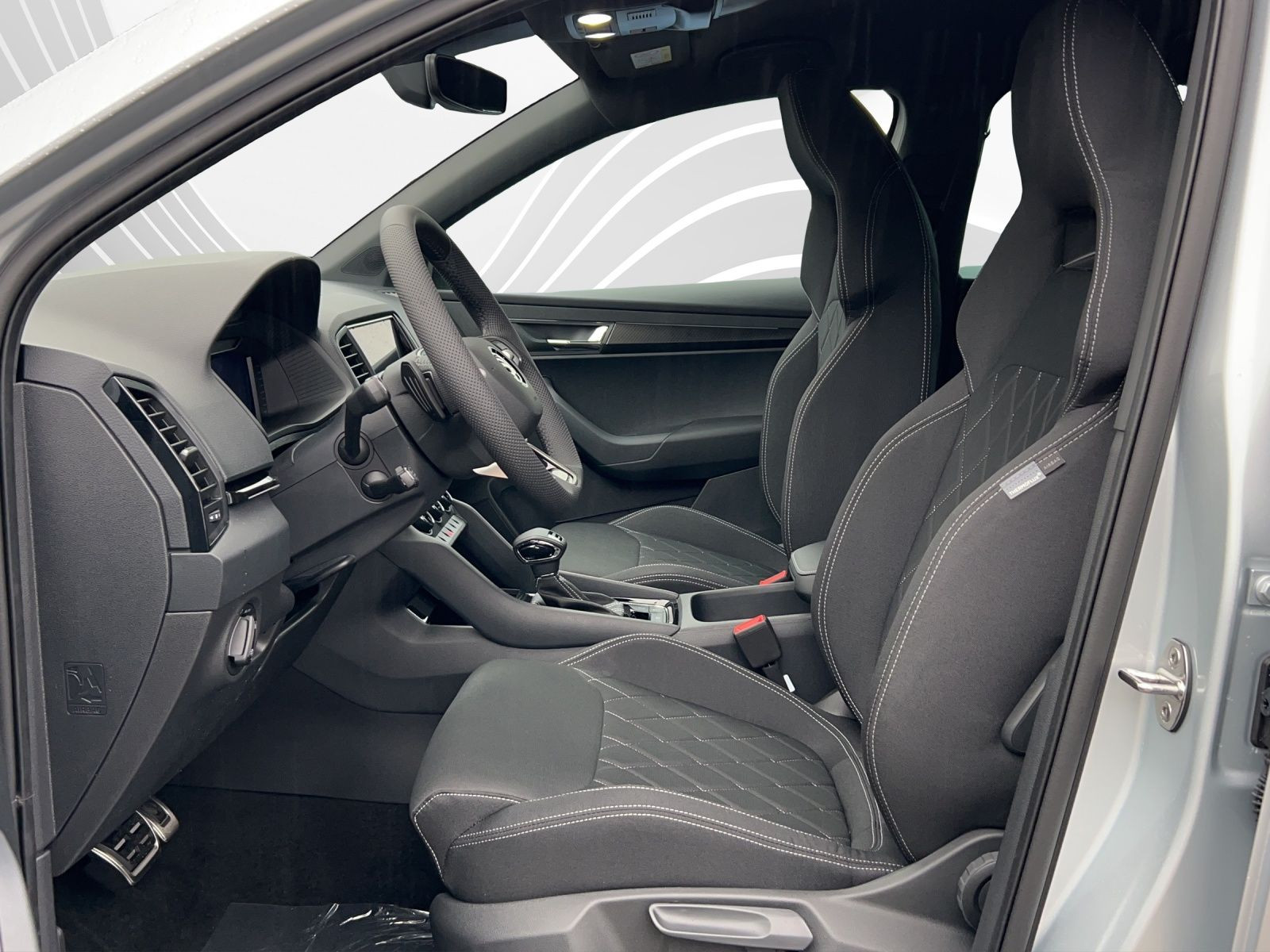 Skoda Karoq 2.0 TDI Sportline DSG 4x4 Navi LED ACC AHK