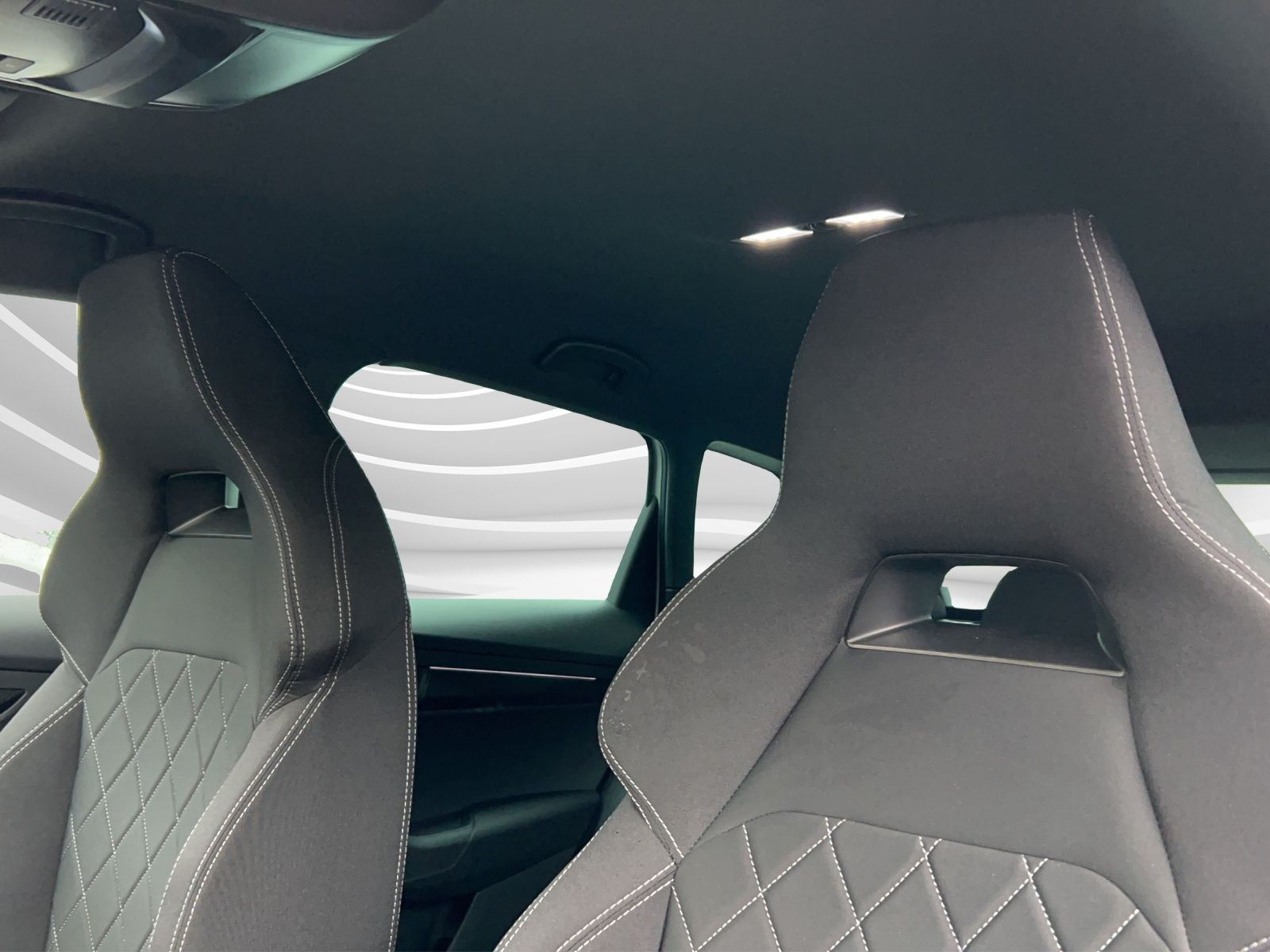 Skoda Karoq 2.0 TDI Sportline DSG 4x4 Navi LED ACC AHK