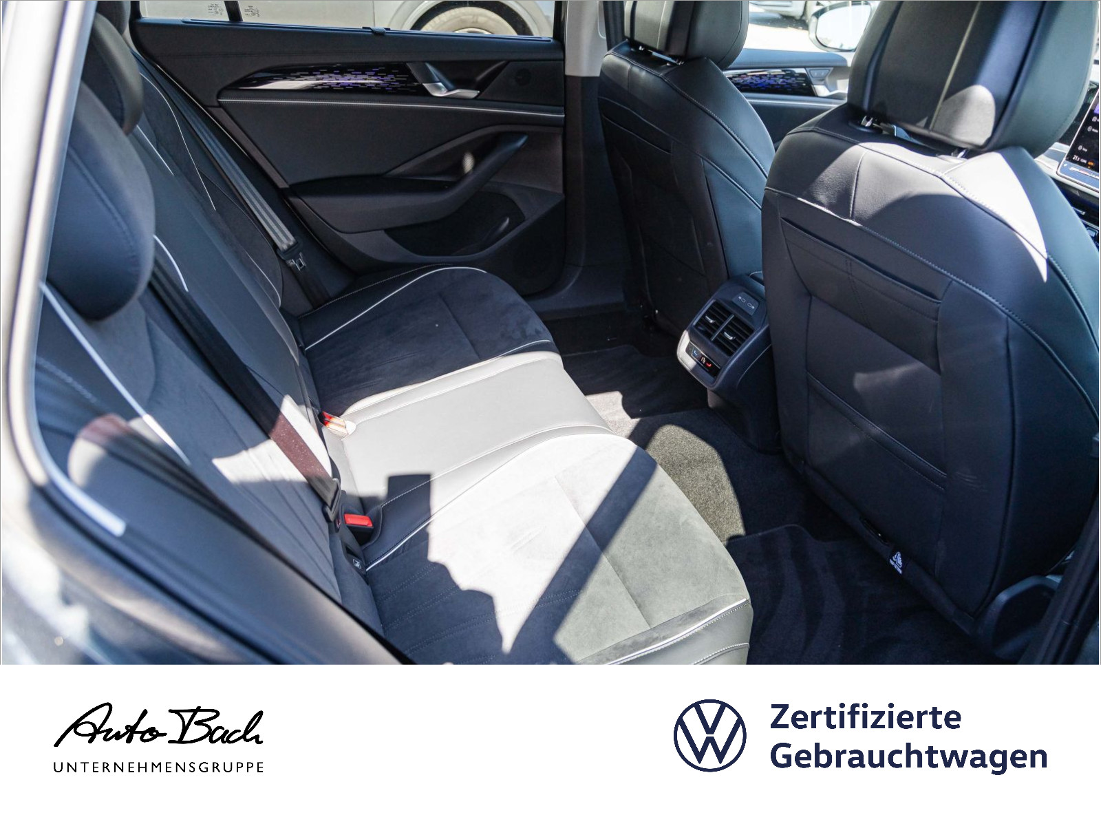 Volkswagen Passat Variant 2.0 TDI "Elegance" DSG Navi LED Digital Cockpit HuD ACC DCC