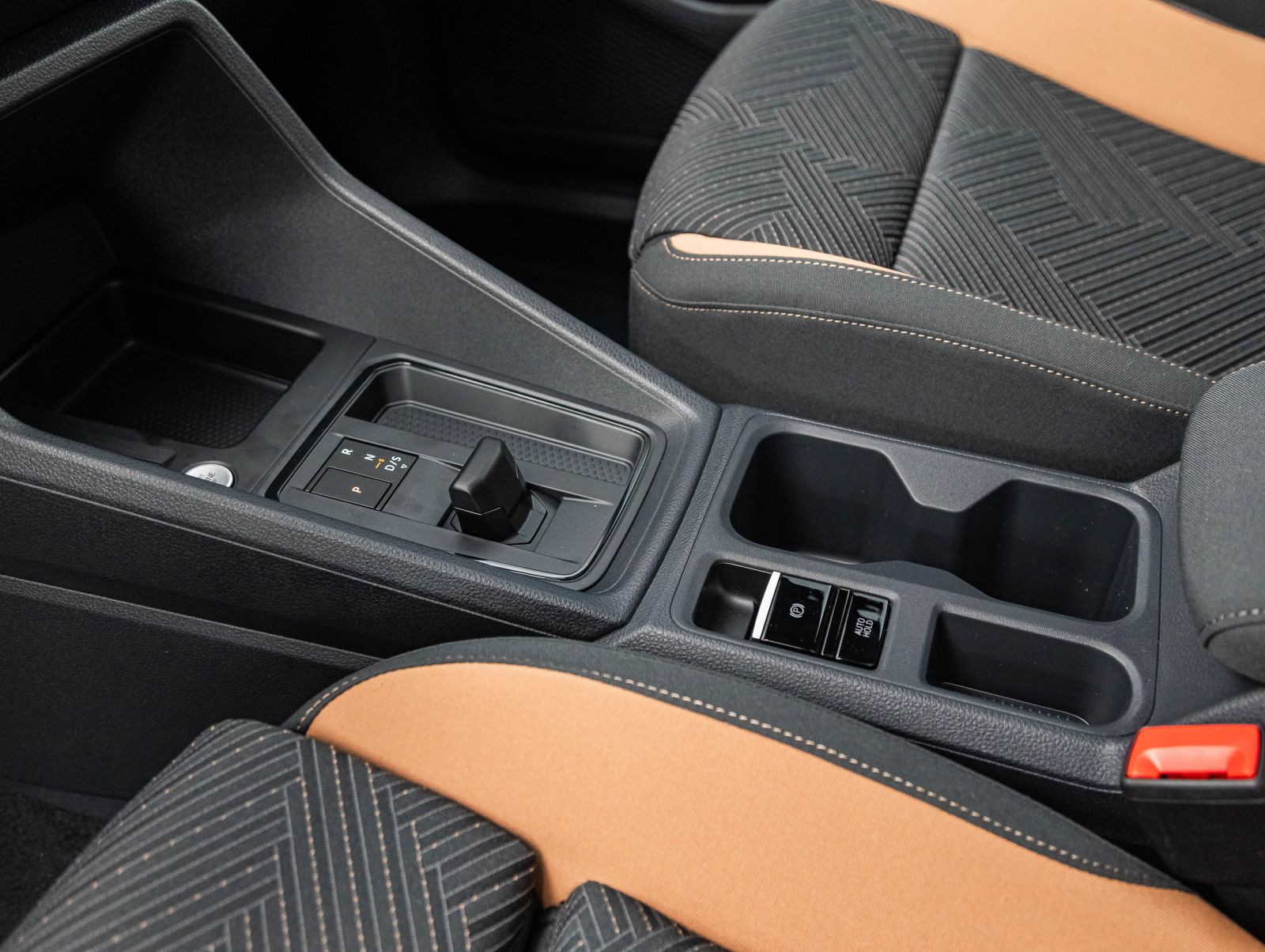 Volkswagen Caddy 2.0 TDI DSG PanAmericana, LED, Navi, Standheizung, AHK, Rückfahrkamera