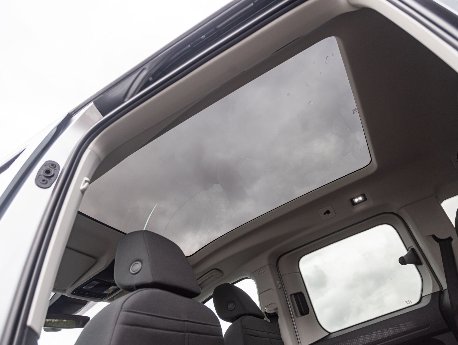 Volkswagen Caddy 2.0 TDI DSG PanAmericana, LED, Navi, Standheizung, AHK, Rückfahrkamera