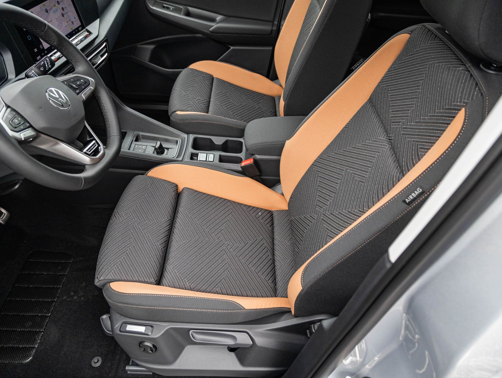 Volkswagen Caddy 2.0 TDI DSG PanAmericana, LED, Navi, Standheizung, AHK, Rückfahrkamera