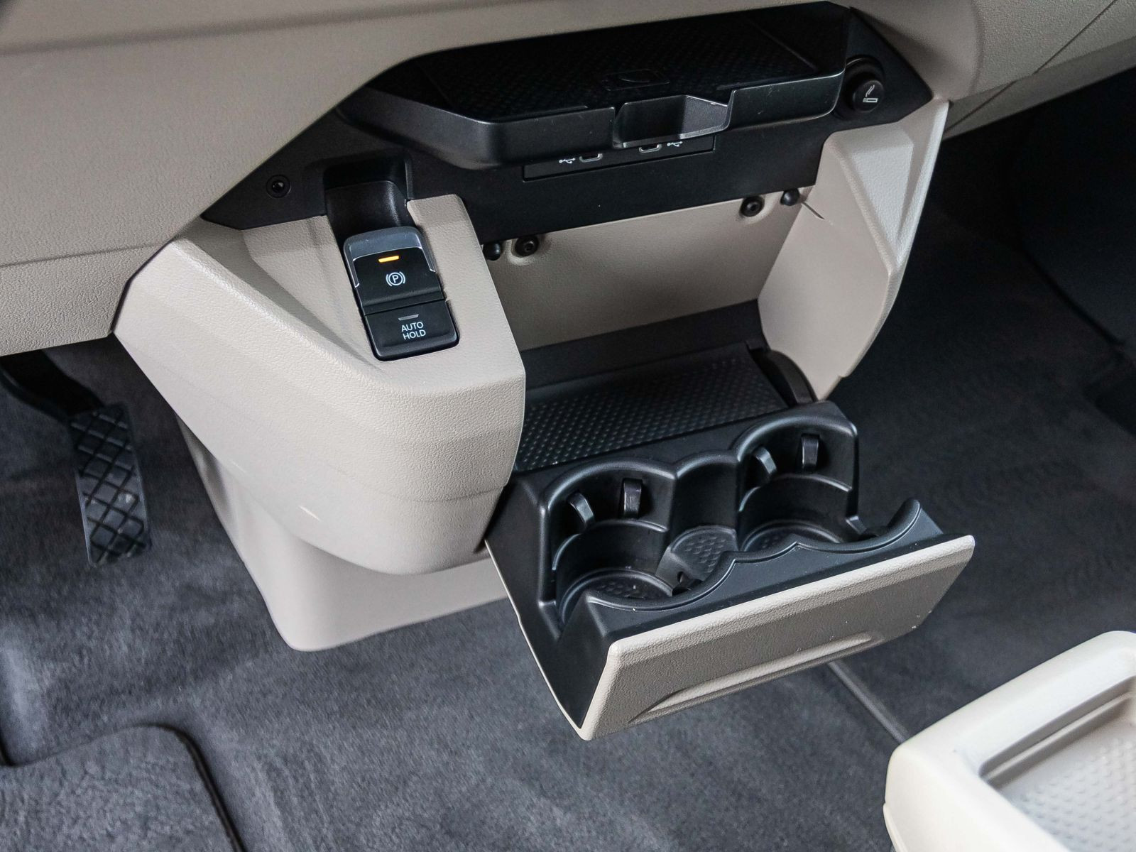 Volkswagen Multivan T7 2.0 TDI "Life" LÜ DSG Navi LED Standheizung Digital Cockpit ACC EPH