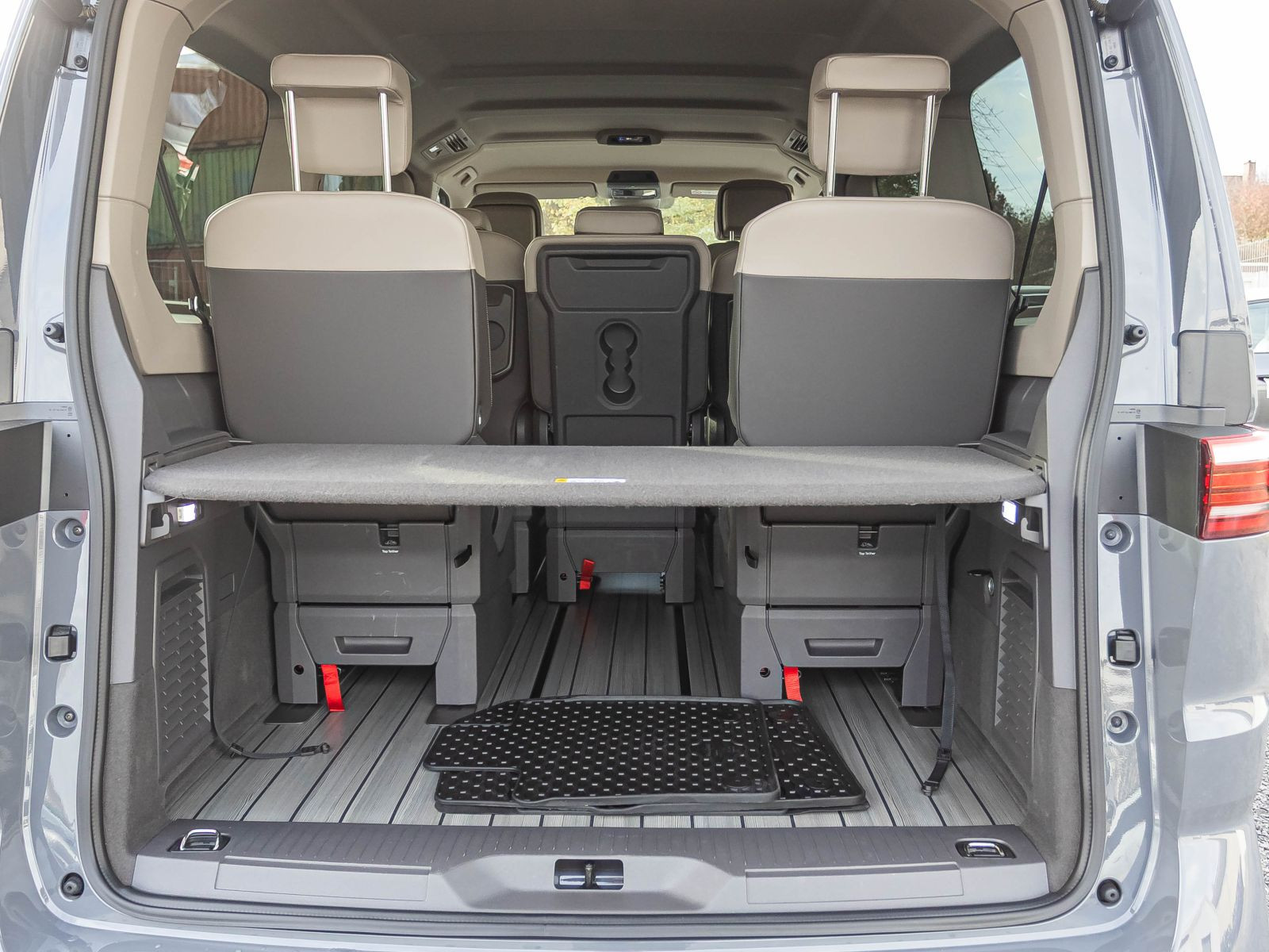 Volkswagen Multivan T7 2.0 TDI "Life" LÜ DSG Navi LED Standheizung Digital Cockpit ACC EPH