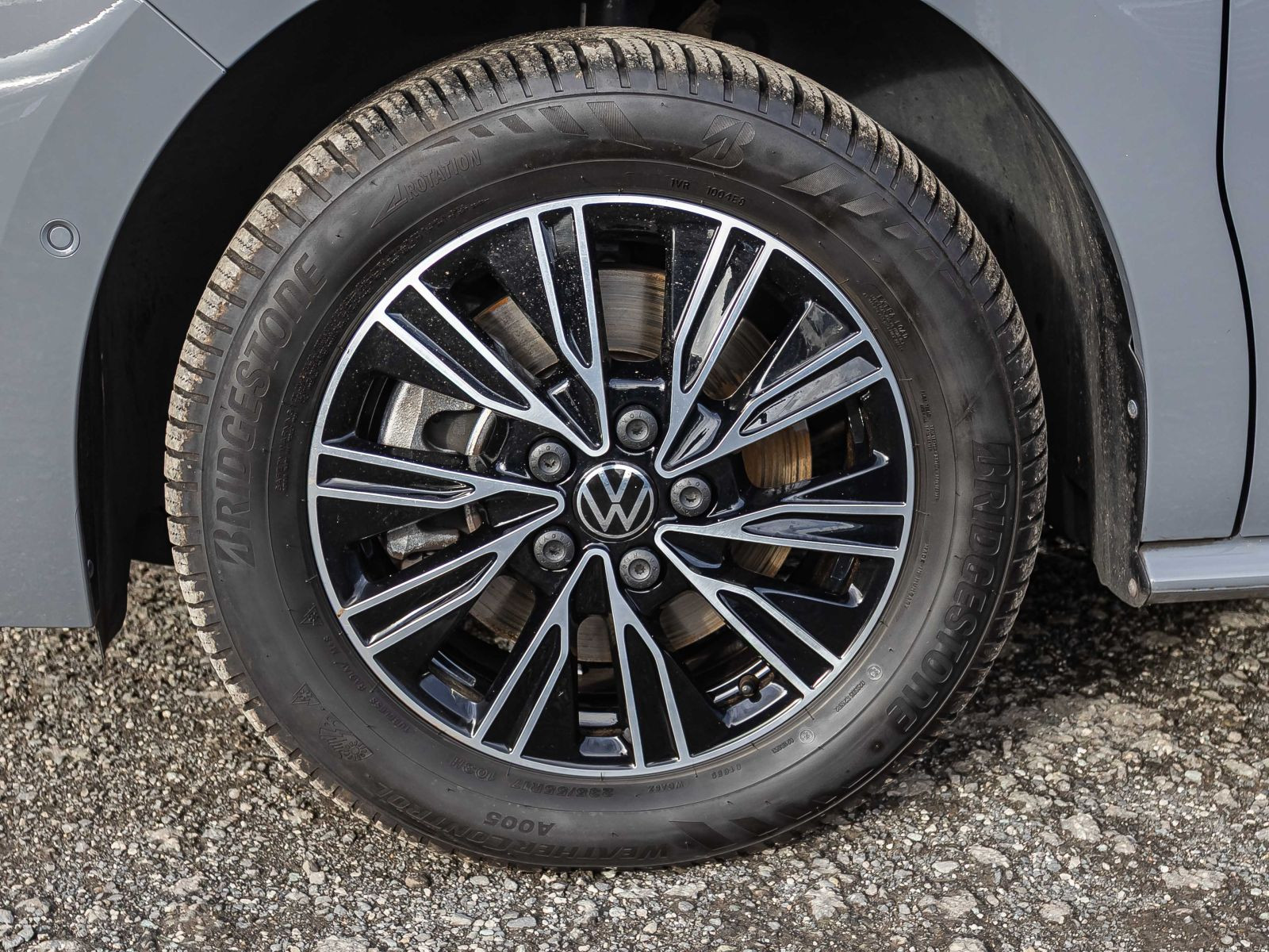 Volkswagen Multivan T7 2.0 TDI "Life" LÜ DSG Navi LED Standheizung Digital Cockpit ACC EPH